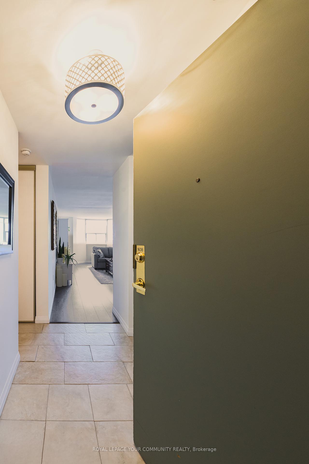 2 Bedrooms Condo at 3845 Lake Shore,  Toronto For sale
