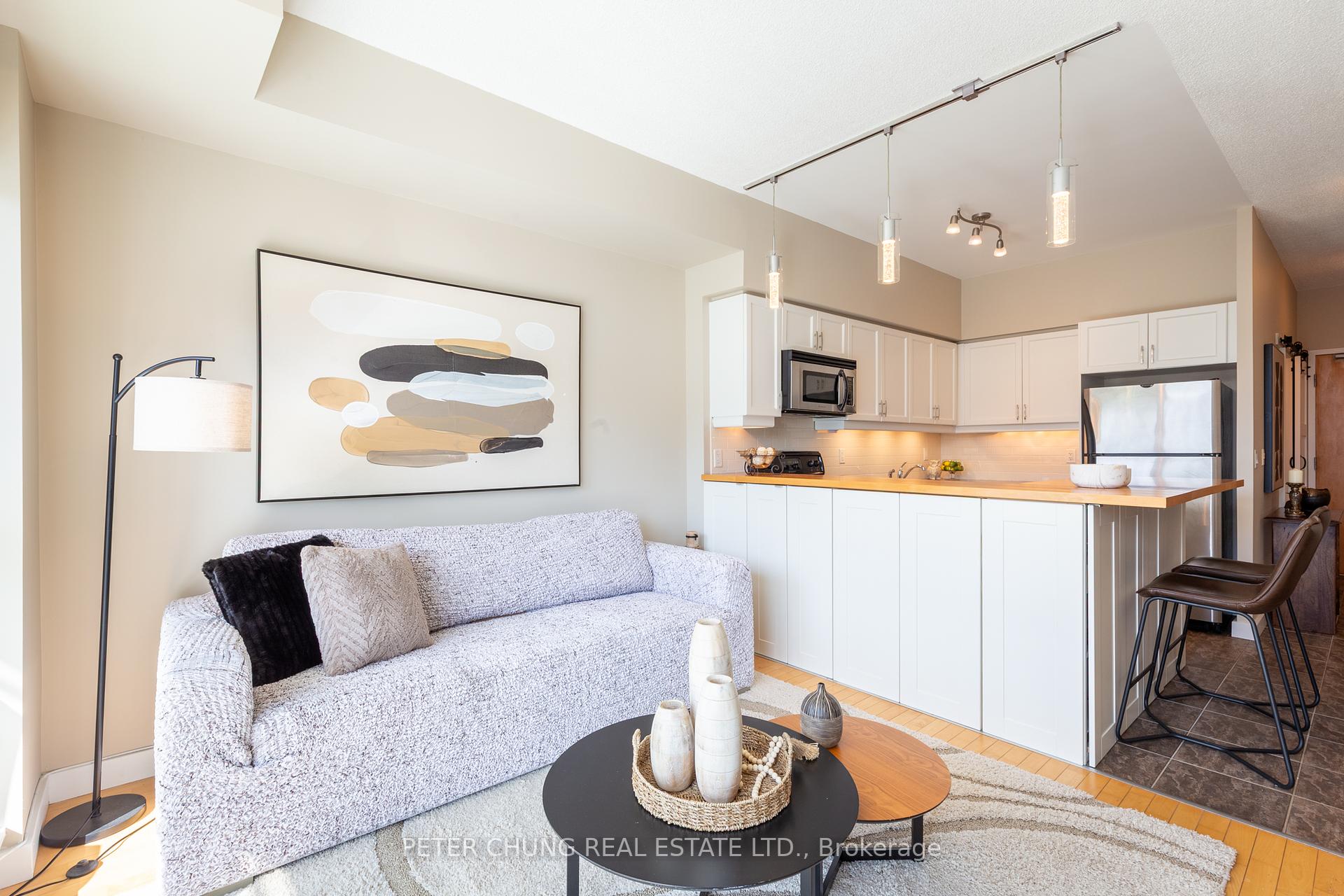 2 Bedrooms Condo at 601 Kingston,  Toronto For sale