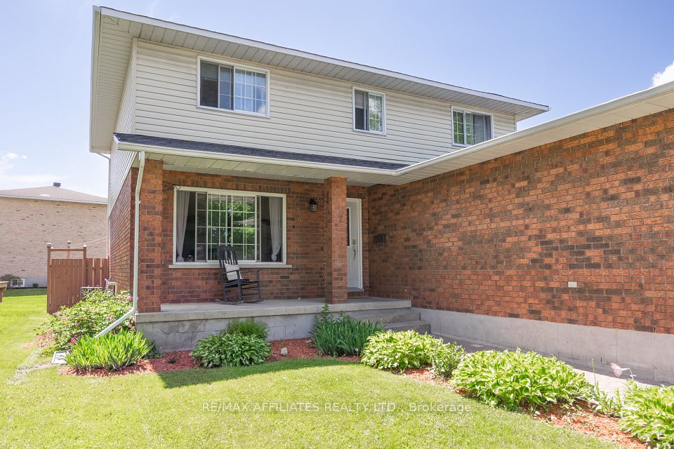 246 Allan Street, Smiths Falls, ON K7A 5E9