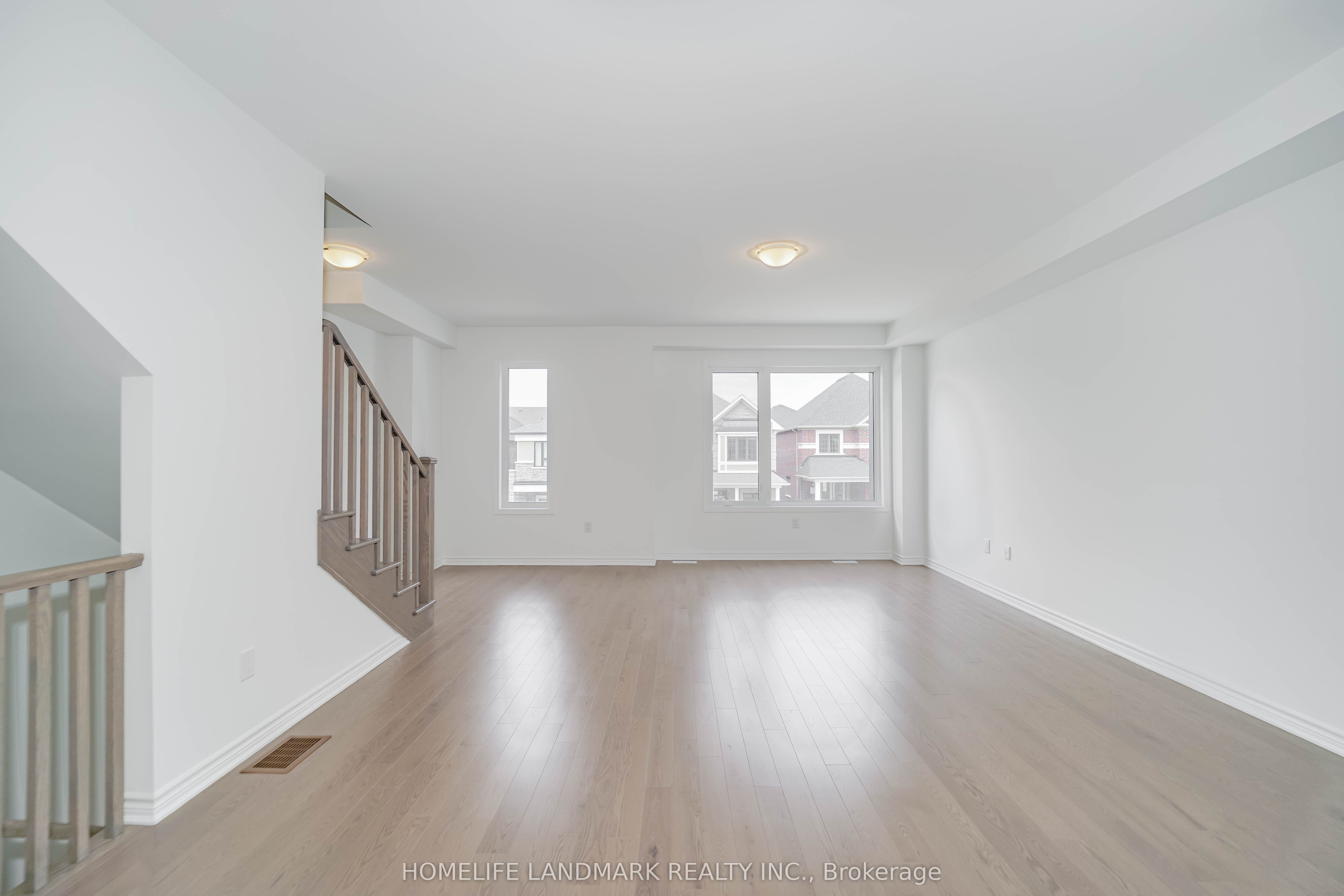 5 Wisla Avenue