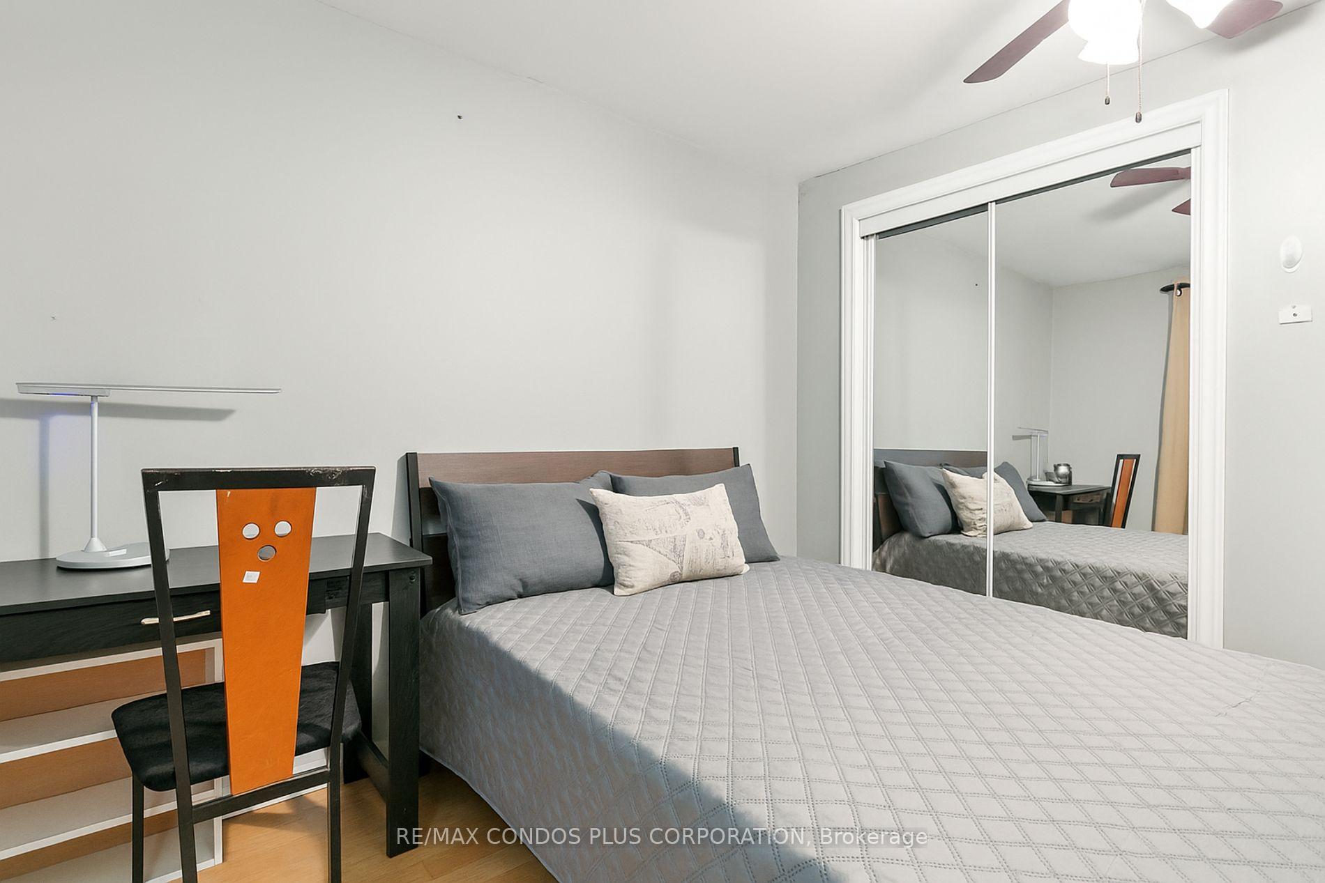 4 Bedrooms Condo at 39 Lexington, Toronto For sale