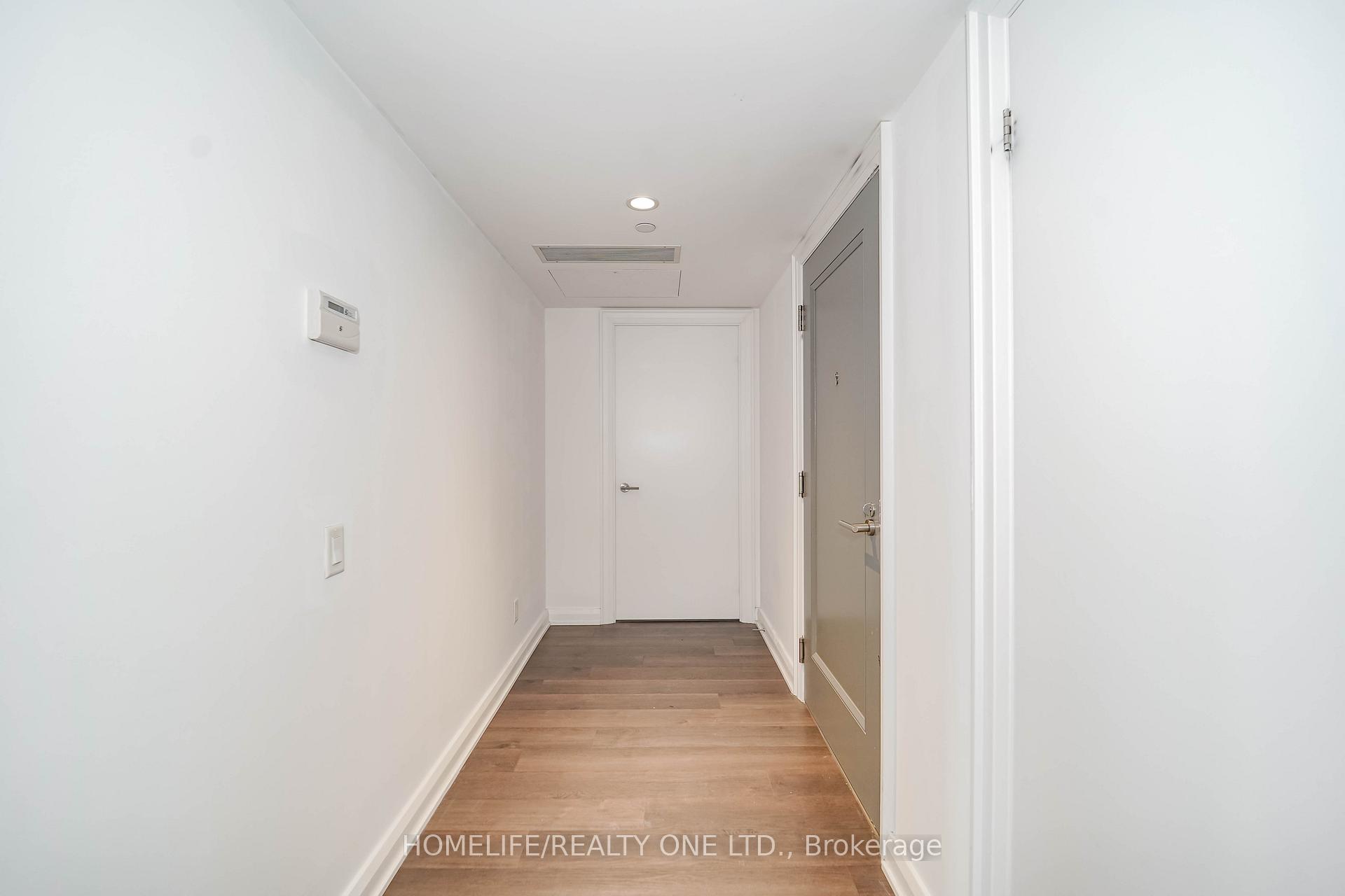 2 Bedrooms Condo at 155 Yorkville, Toronto For sale