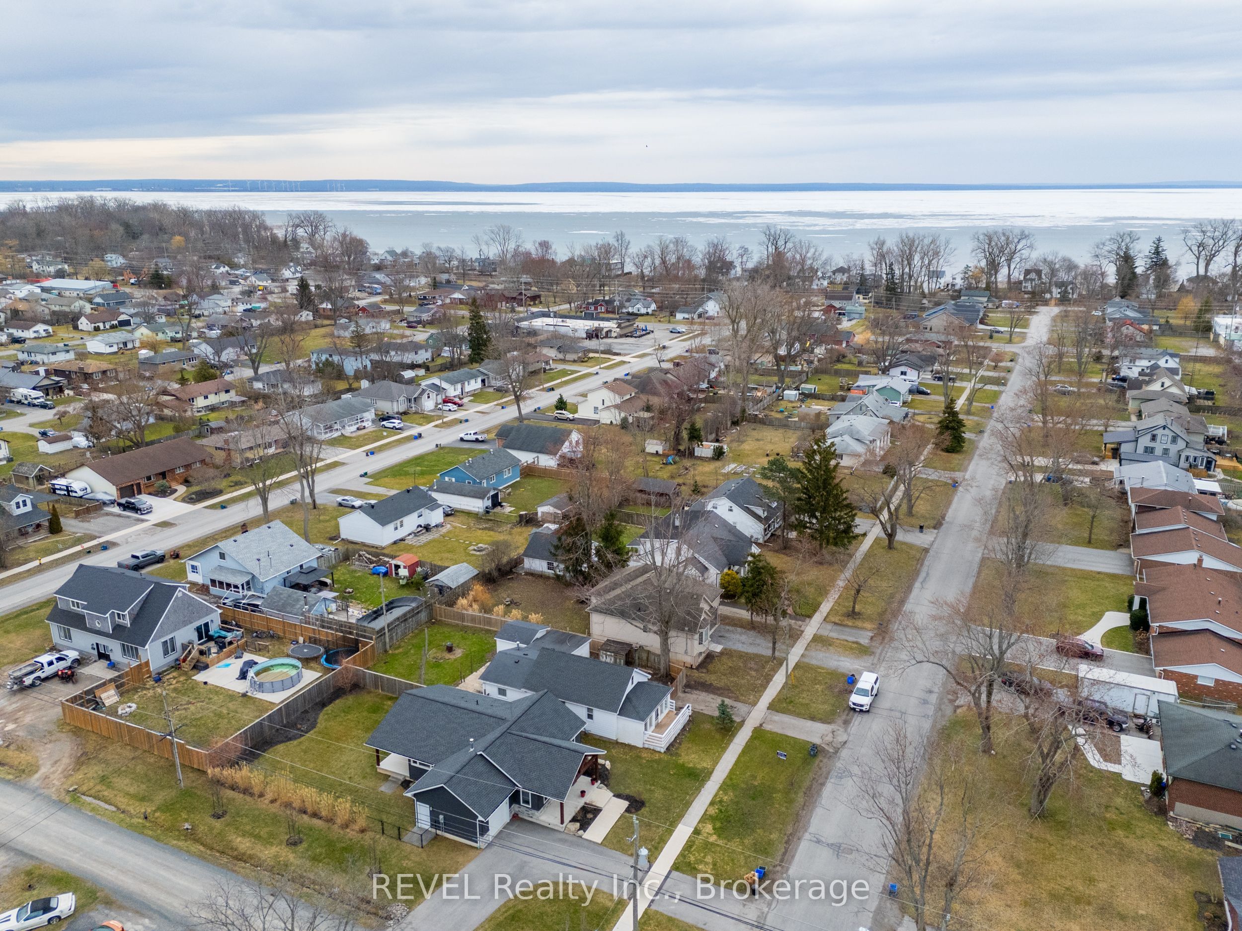 460 Daytona Drive, Fort Erie, ON L2A 4Y9