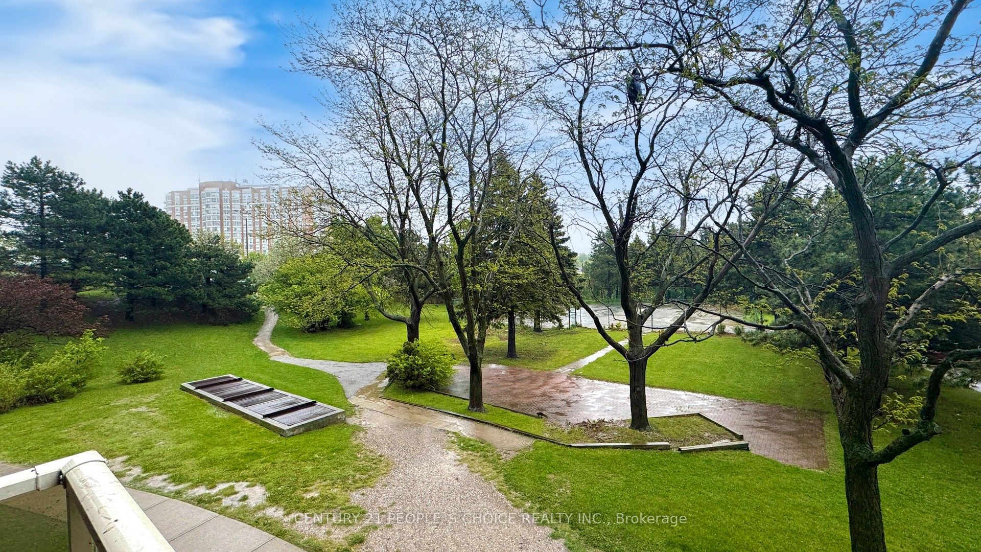100 Wingarden Court, #216
