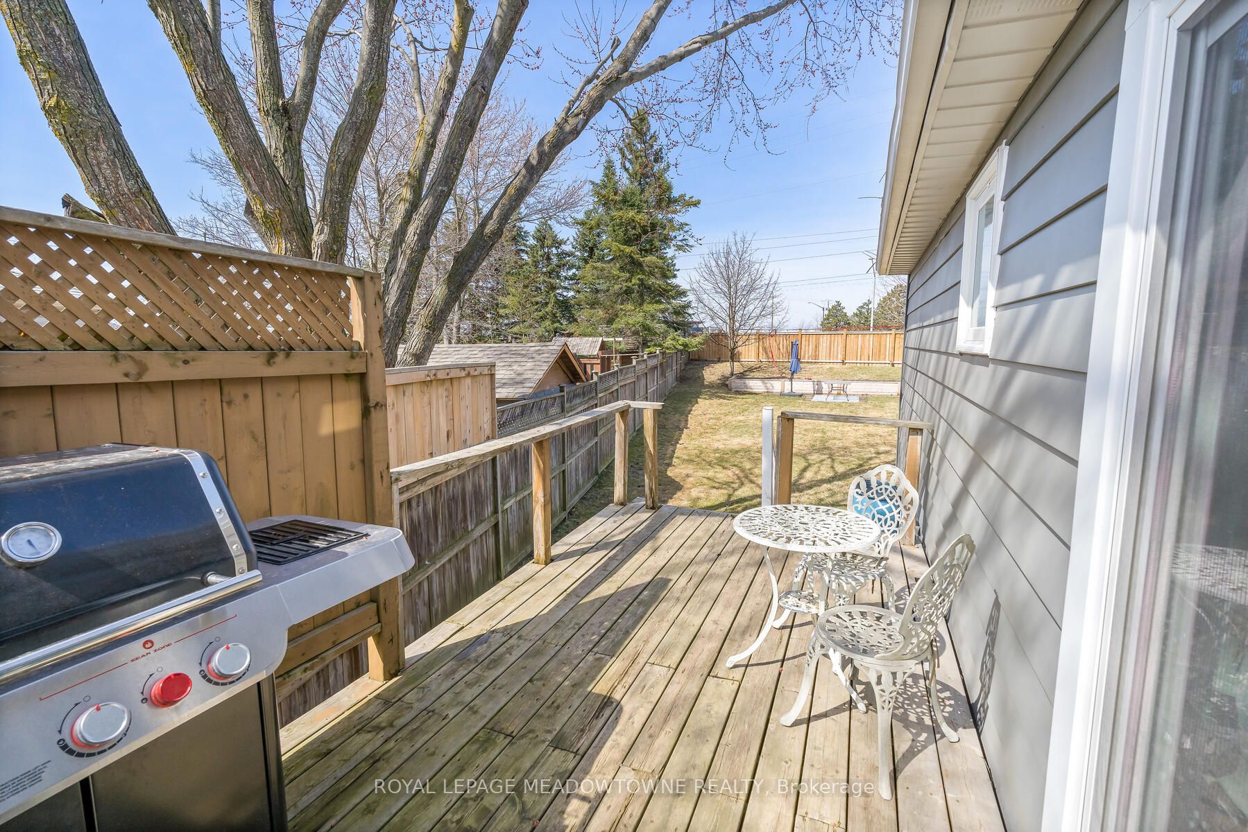 338 Whitehead Crescent