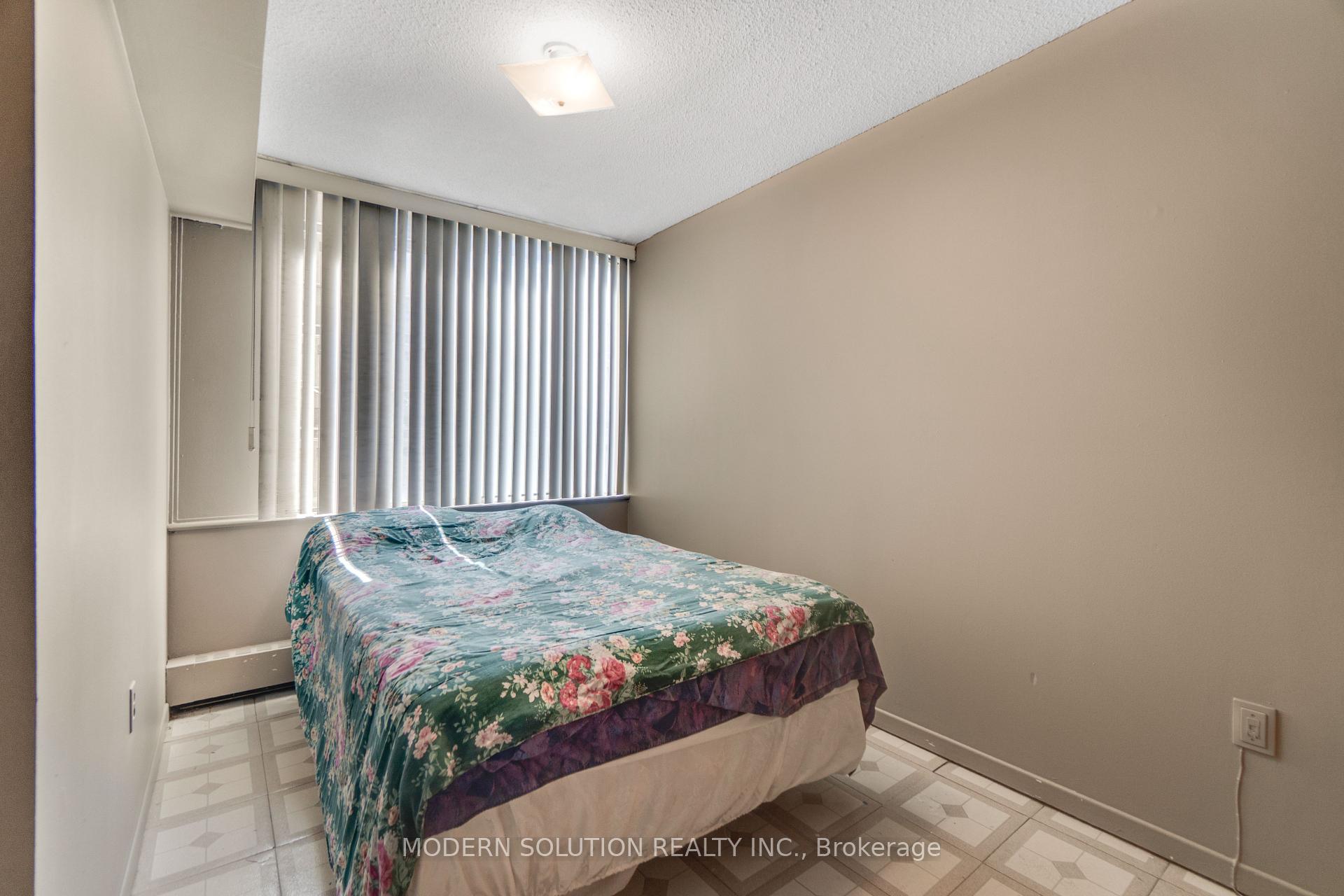 3 Bedrooms Condo at 5580 Sheppard, Toronto For sale