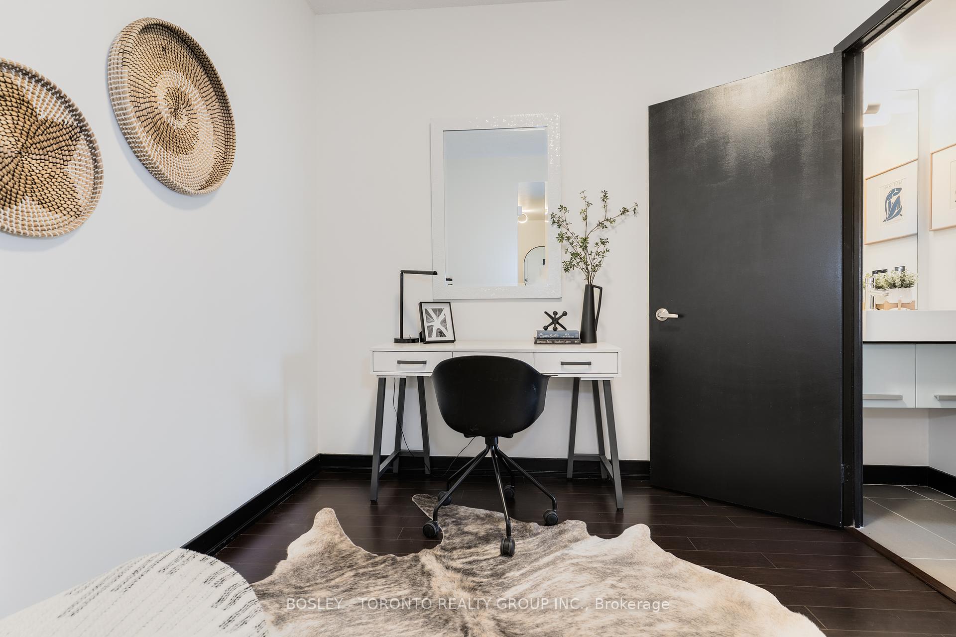 2 Bedrooms Condo at 38 Dan Leckie, Toronto For sale