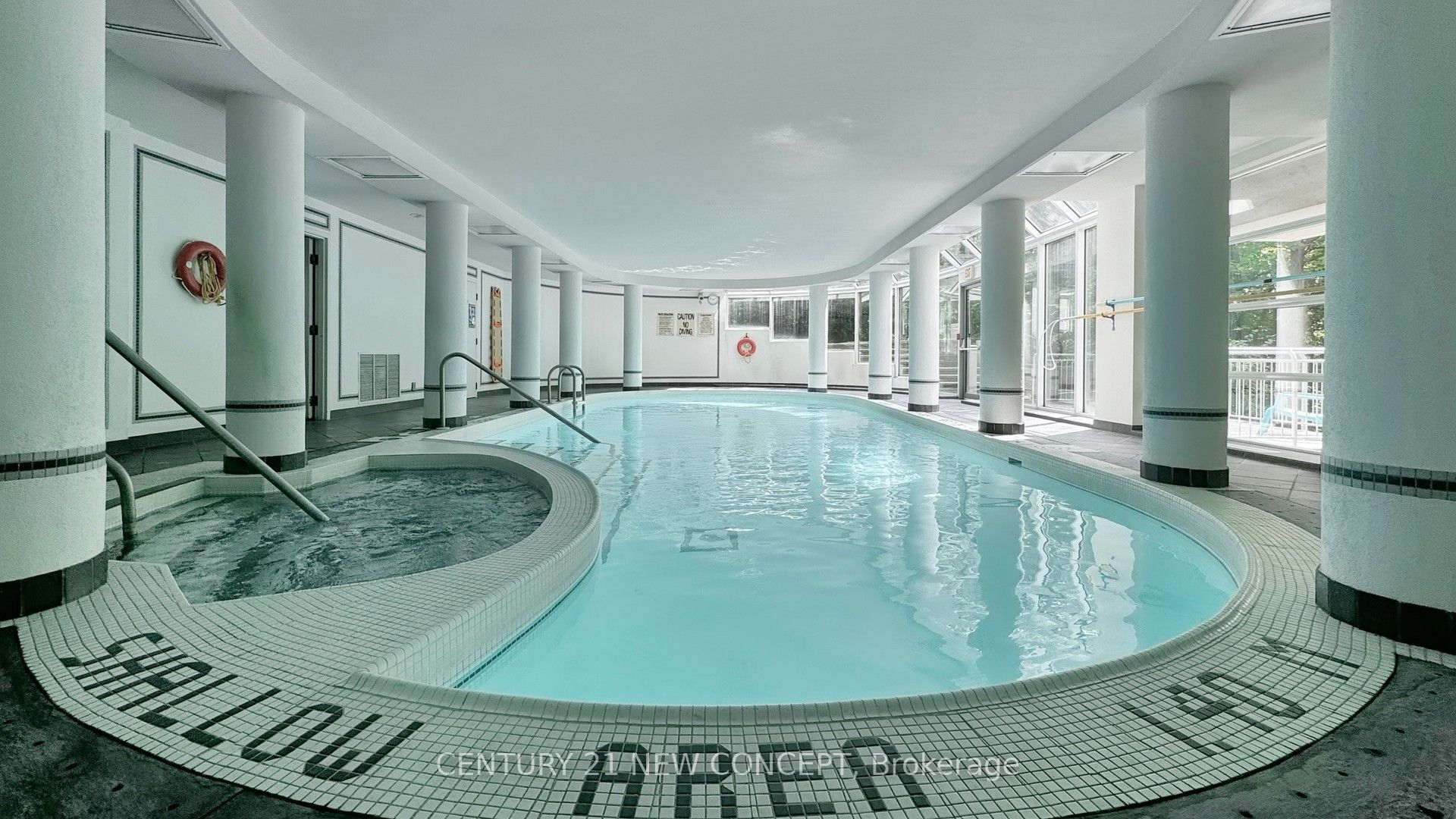 1 Watergarden Way N, #501