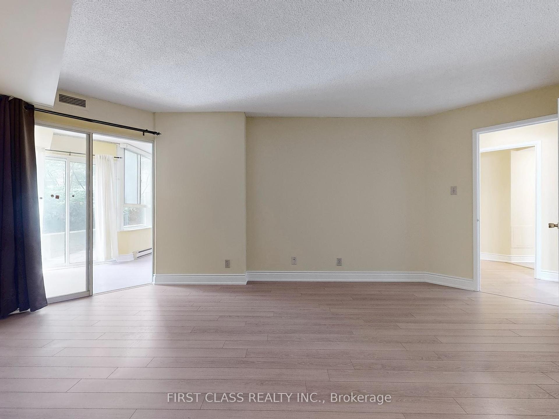 3 Bedrooms Condo at 717 Bay, Toronto For sale