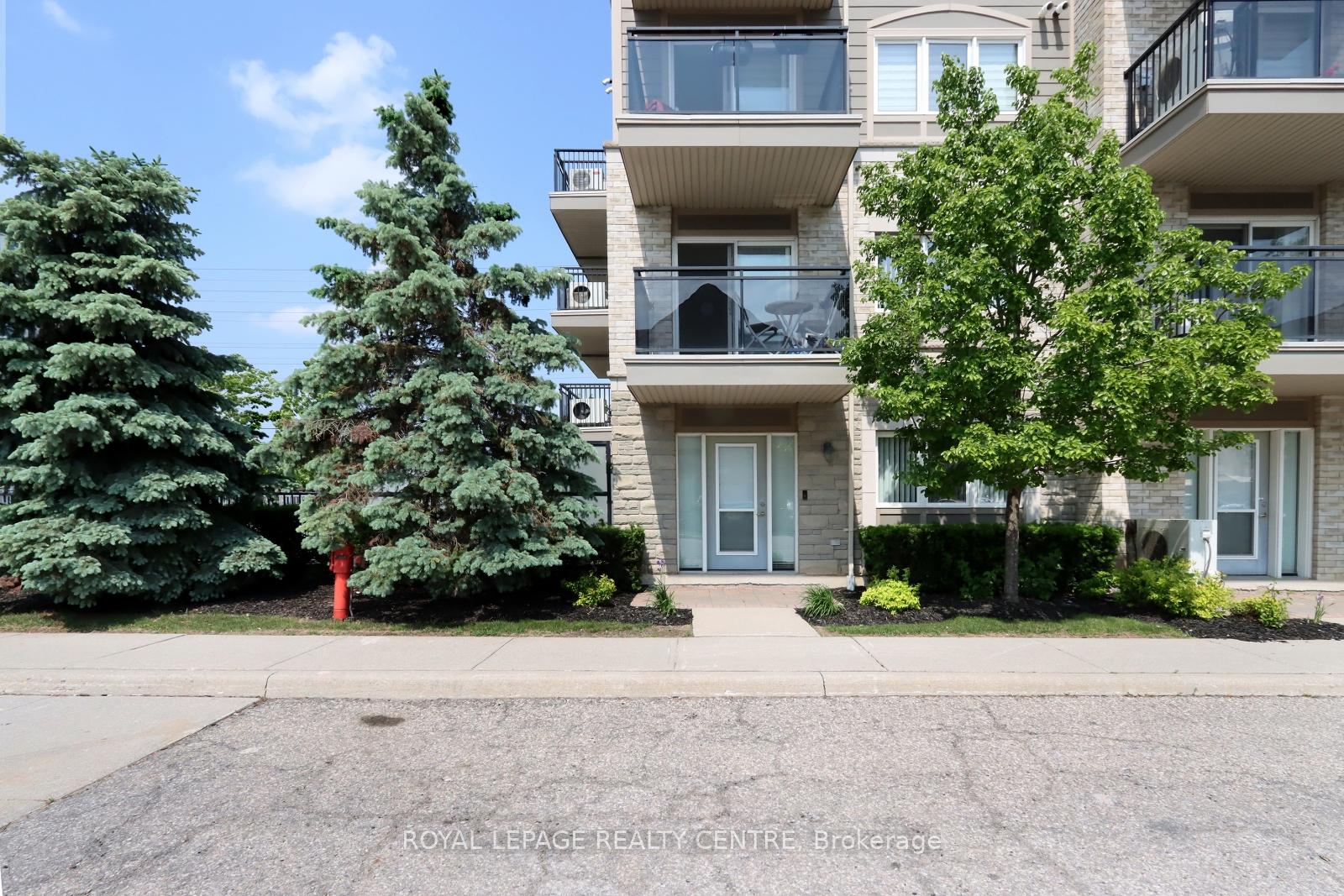 2 Bedrooms Condo at 5100 Winston Churchill, Mississauga For sale