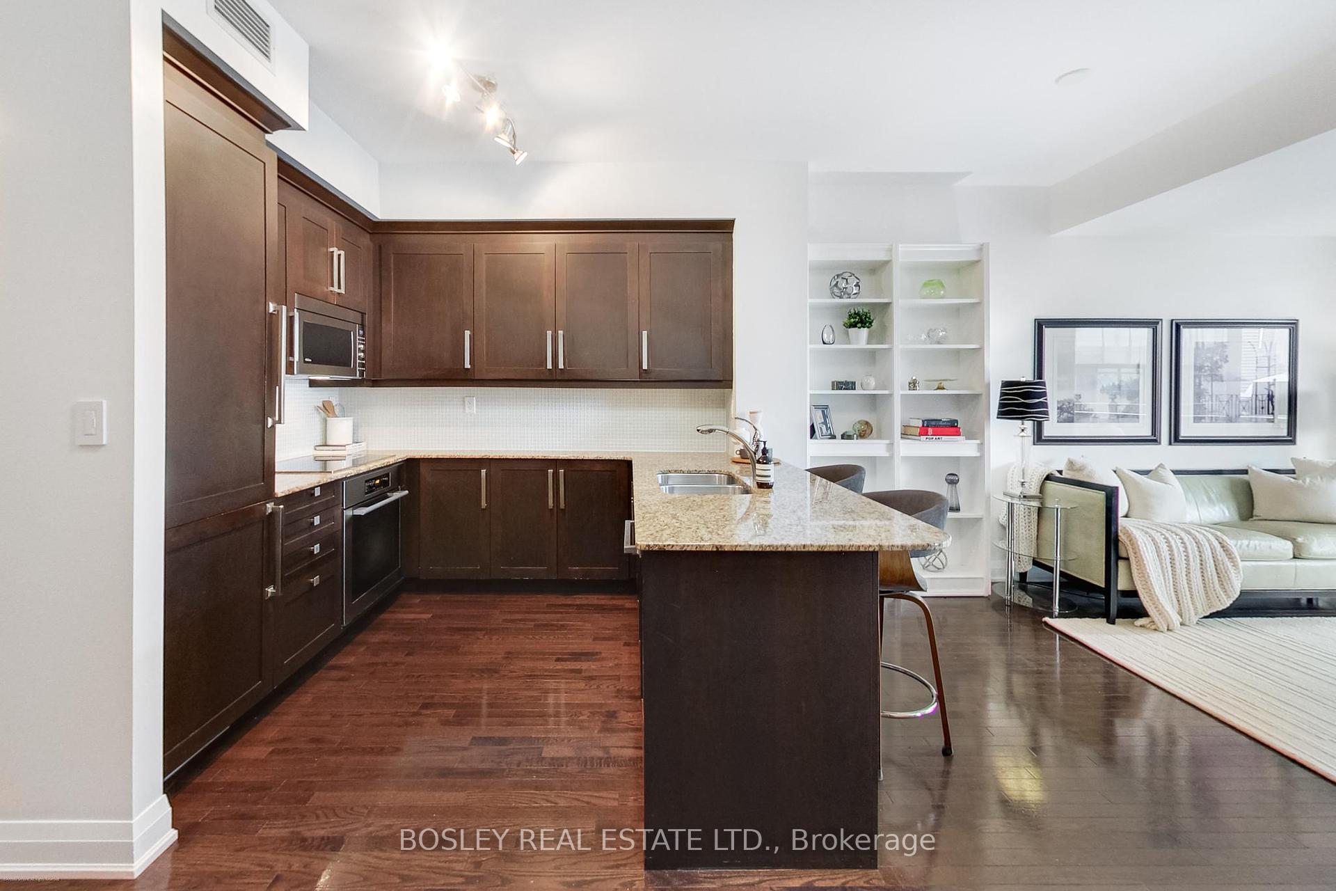 2 Bedrooms Condo at 1 Bedford, Toronto For sale