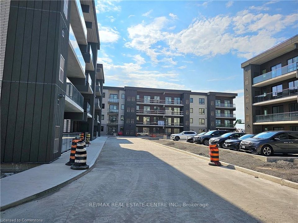 #214 - 7549 KALAR Road, Niagara Falls, ON L2H 2Y6