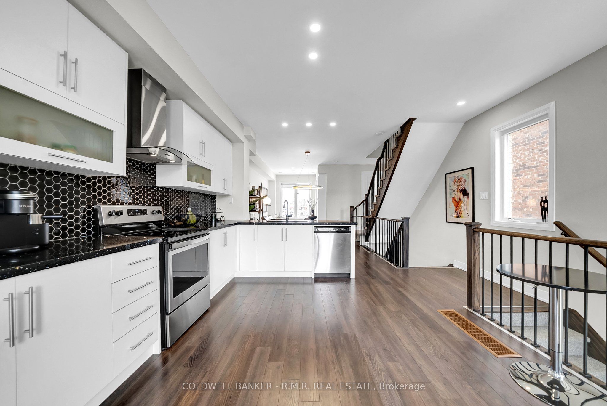 15 Shawfield Way, #83