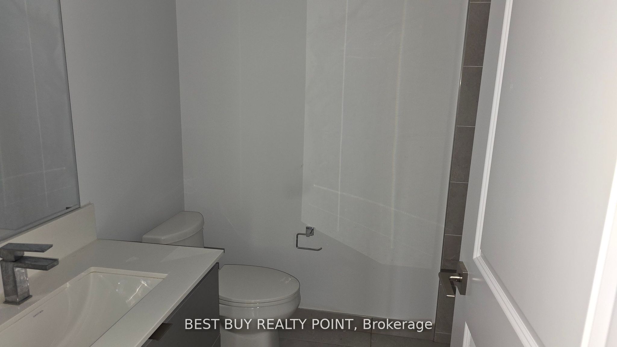36 Elm Drive W, #201