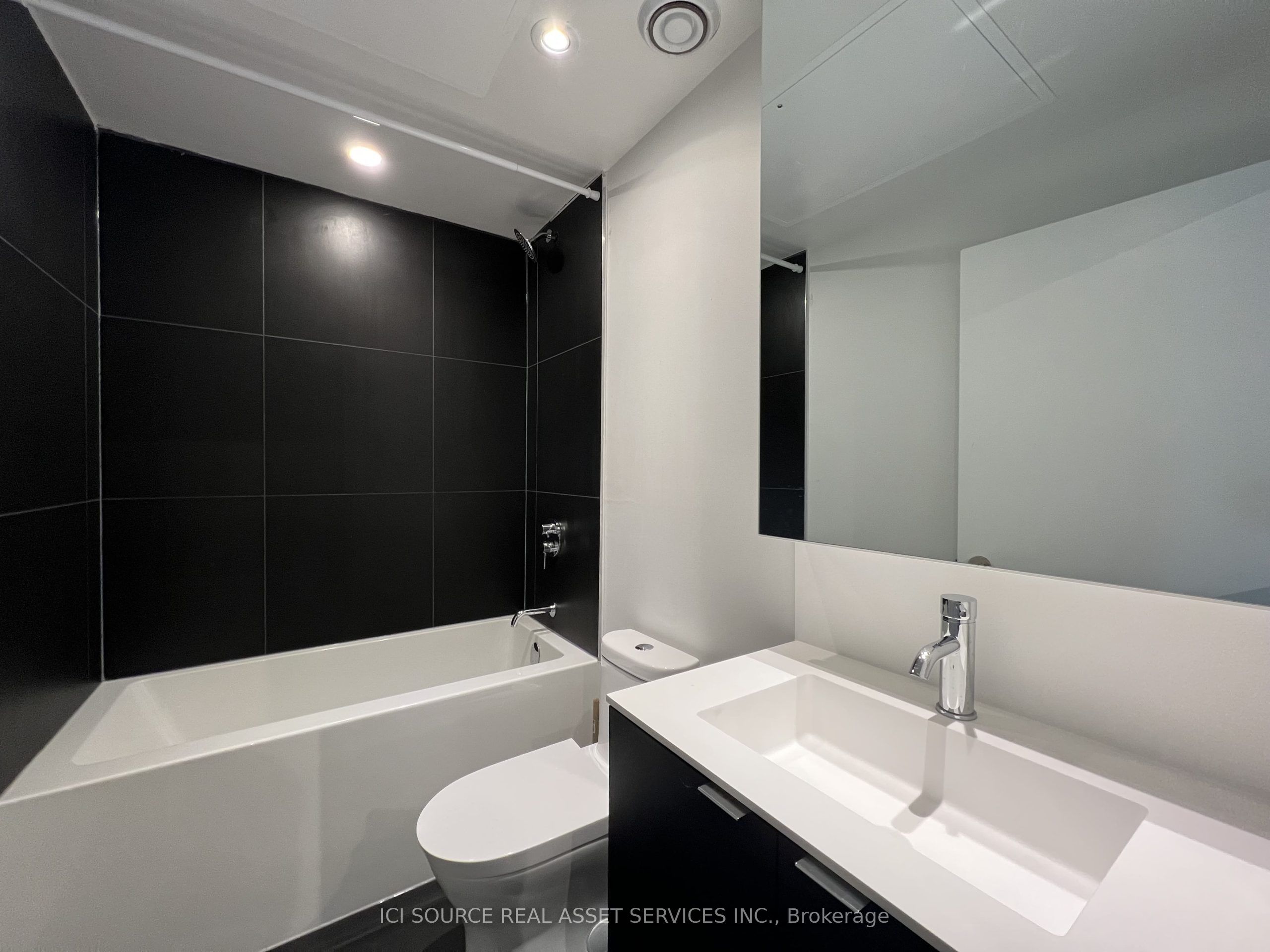 20 Edward Street, #1804