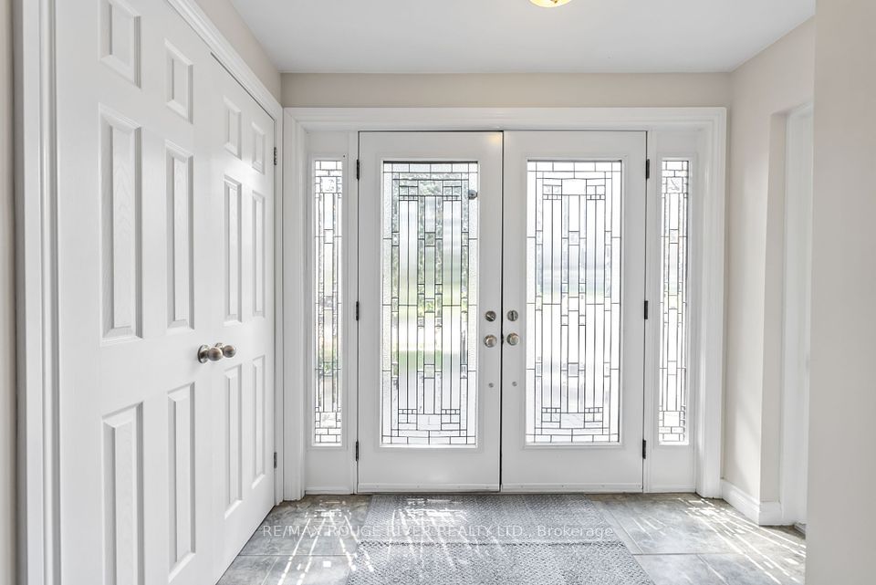 108 Orchard Court, Whitby, ON L1N 1H4