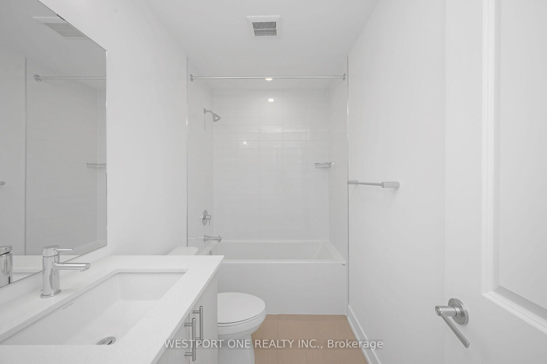 4 Bedrooms Condo at 2273 Turnberry, Burlington For sale