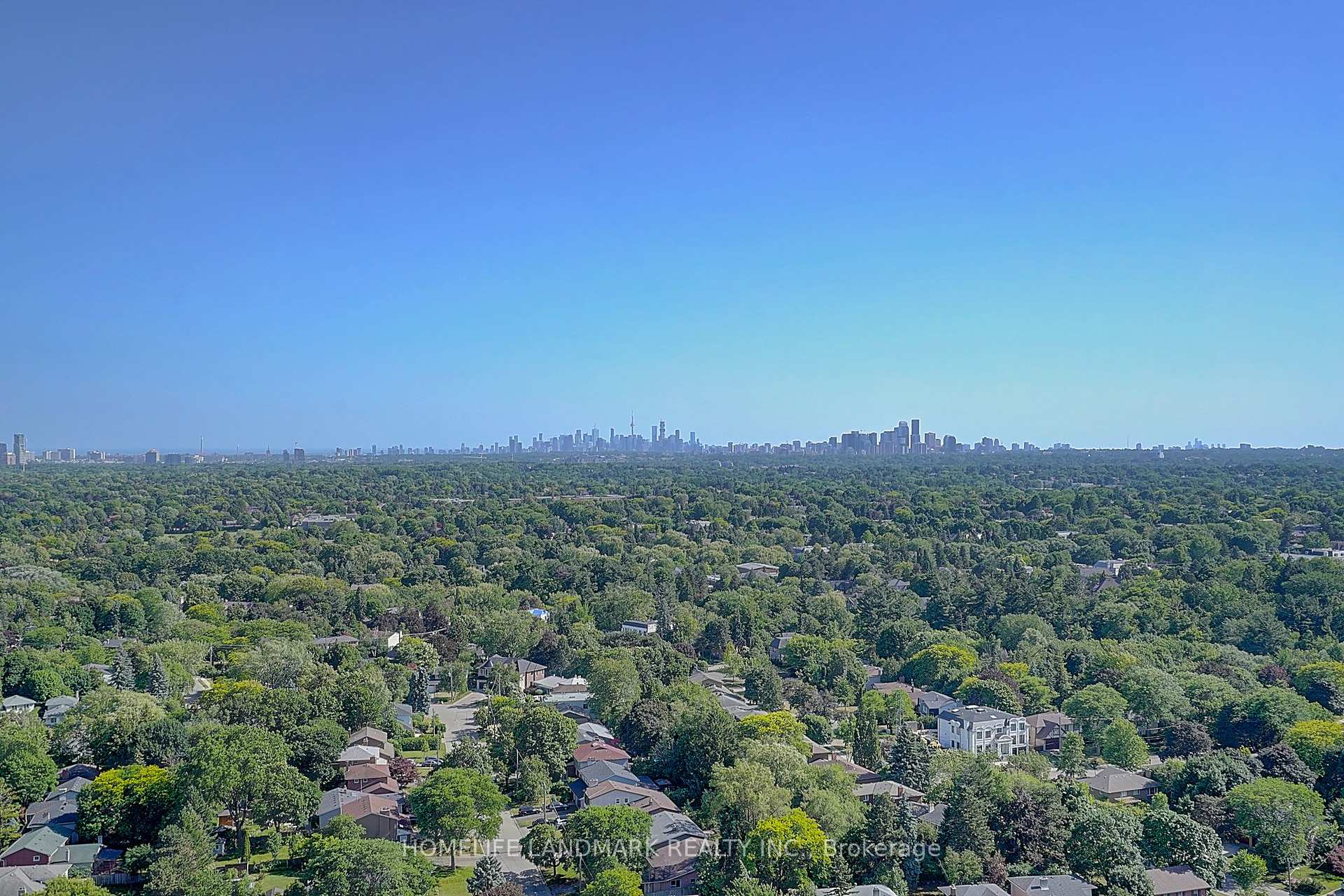 3 Bedrooms Condo at 85 Mcmahon, Toronto For sale