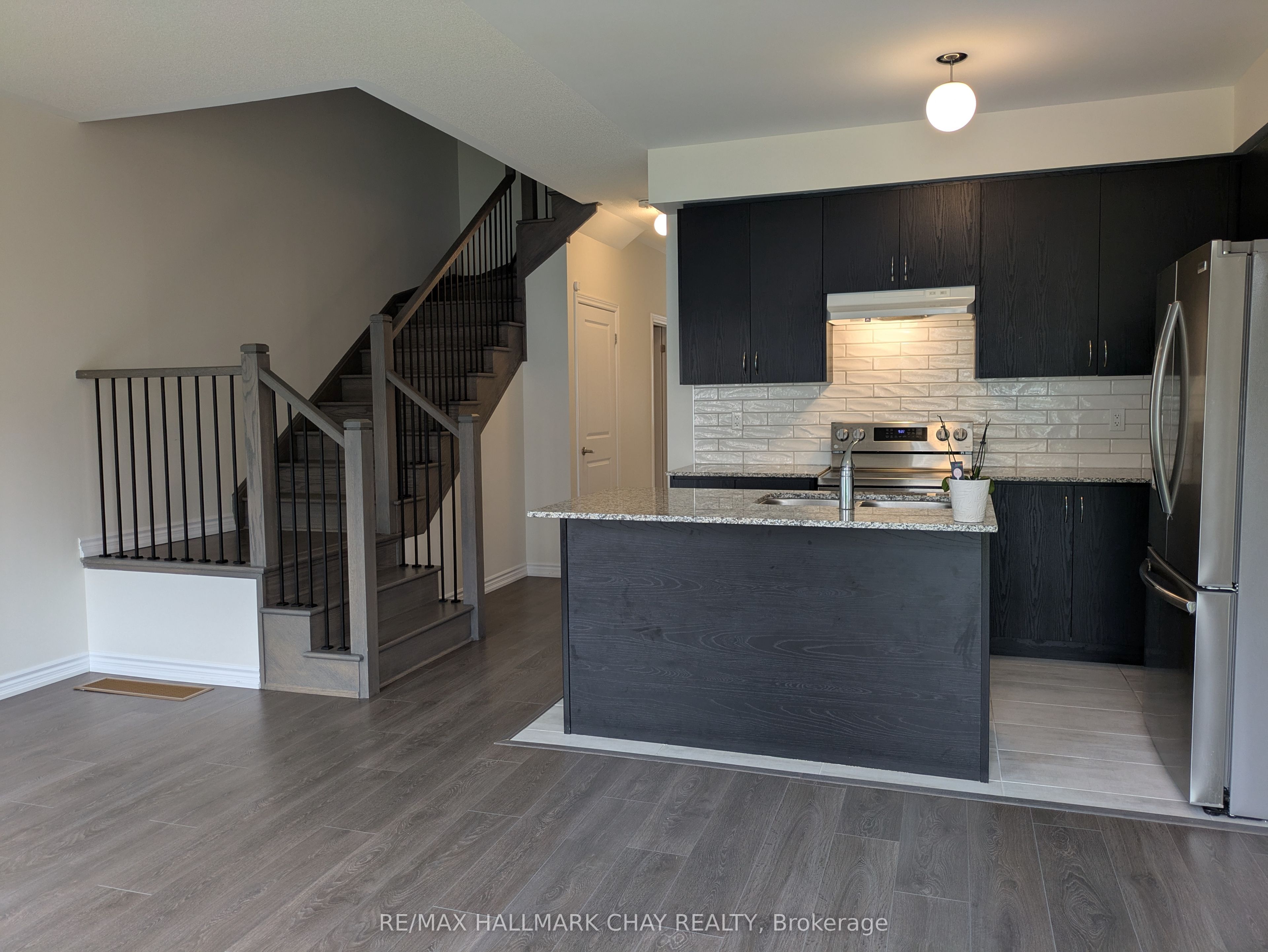 71 Valleybrook Road