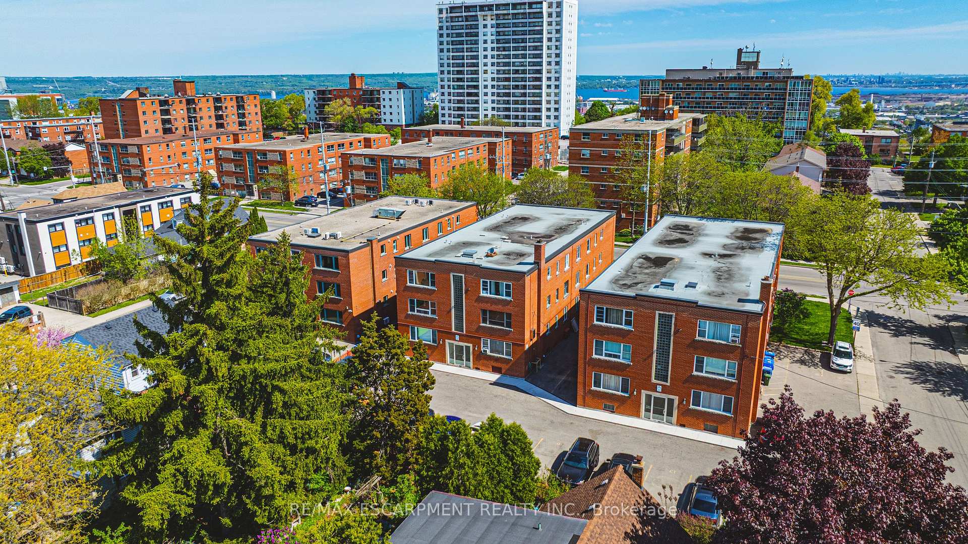 1 Bedroom Condo at 836 Concession, Hamilton For sale