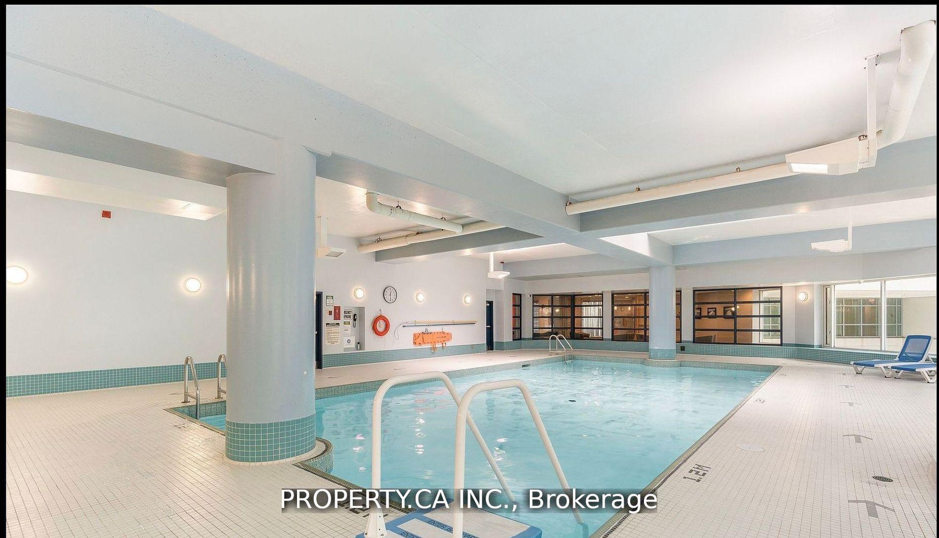 2 Bedrooms Condo at 10 Queens, Toronto For sale