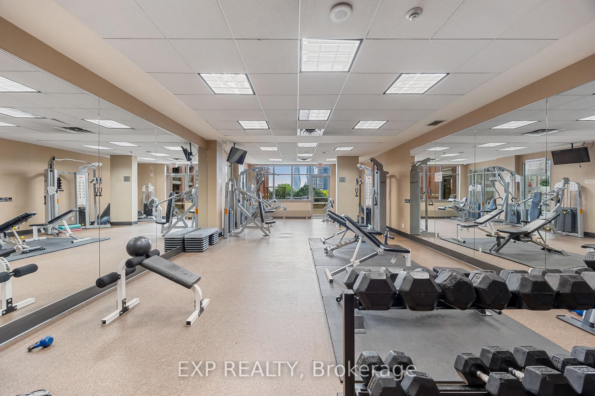 1 Bedroom Condo at 4090 Living Arts, Mississauga For sale