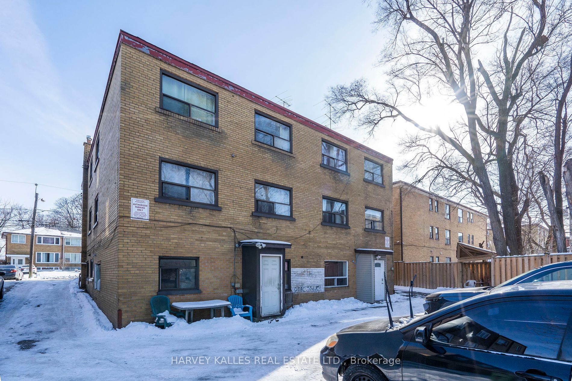 58 Garthdale Court W