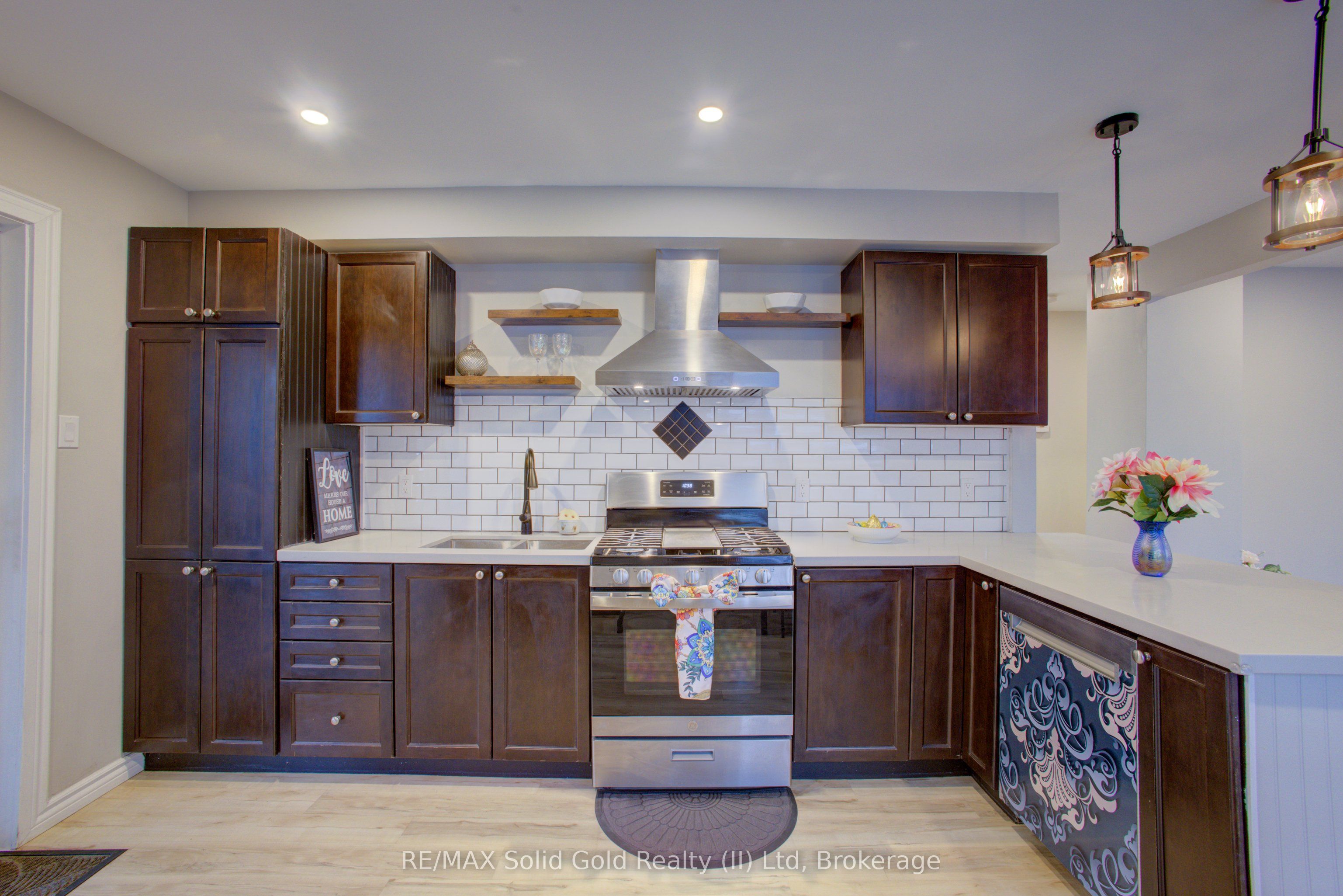 59 59th Street S