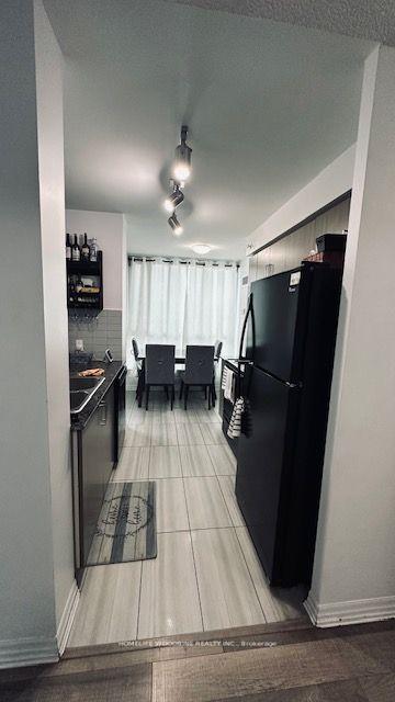 3 Bedrooms Condo at 80 Esther Lorrie, Toronto For sale