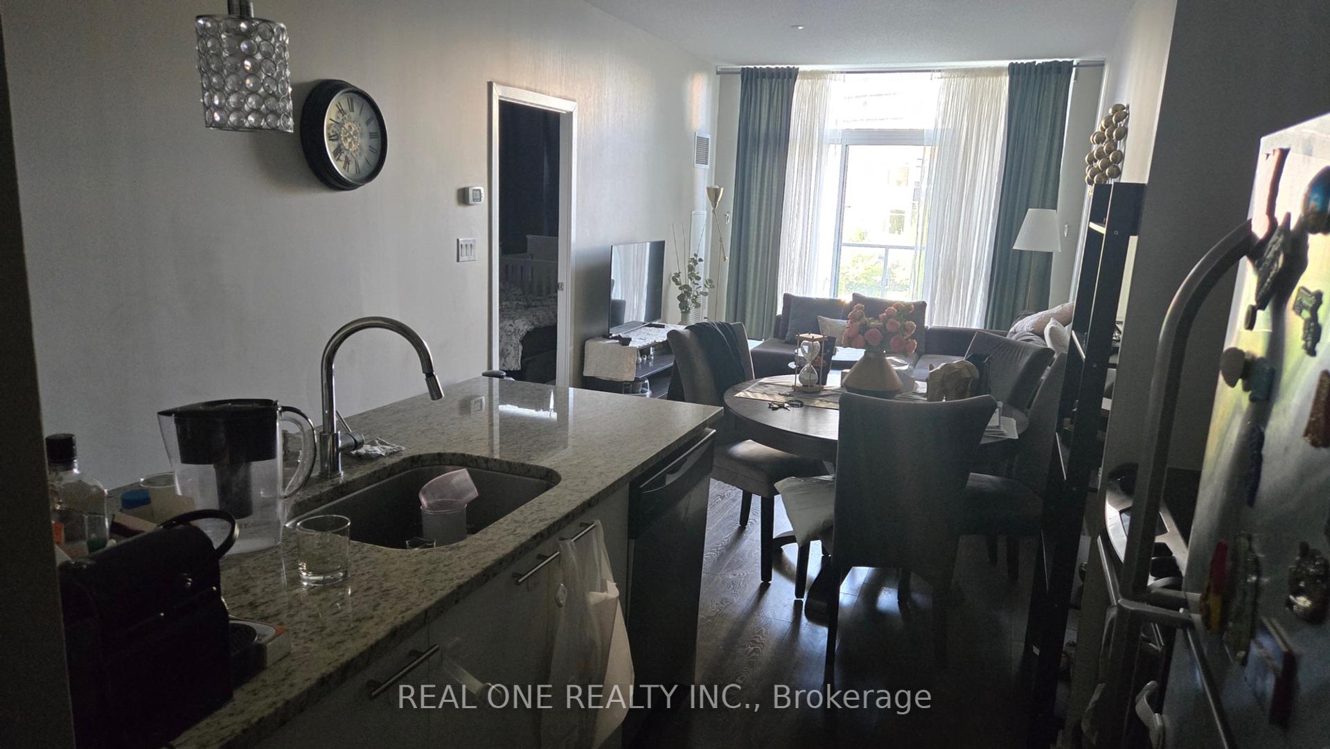 2 Bedrooms Condo at 66 Forest Manor, Toronto For sale