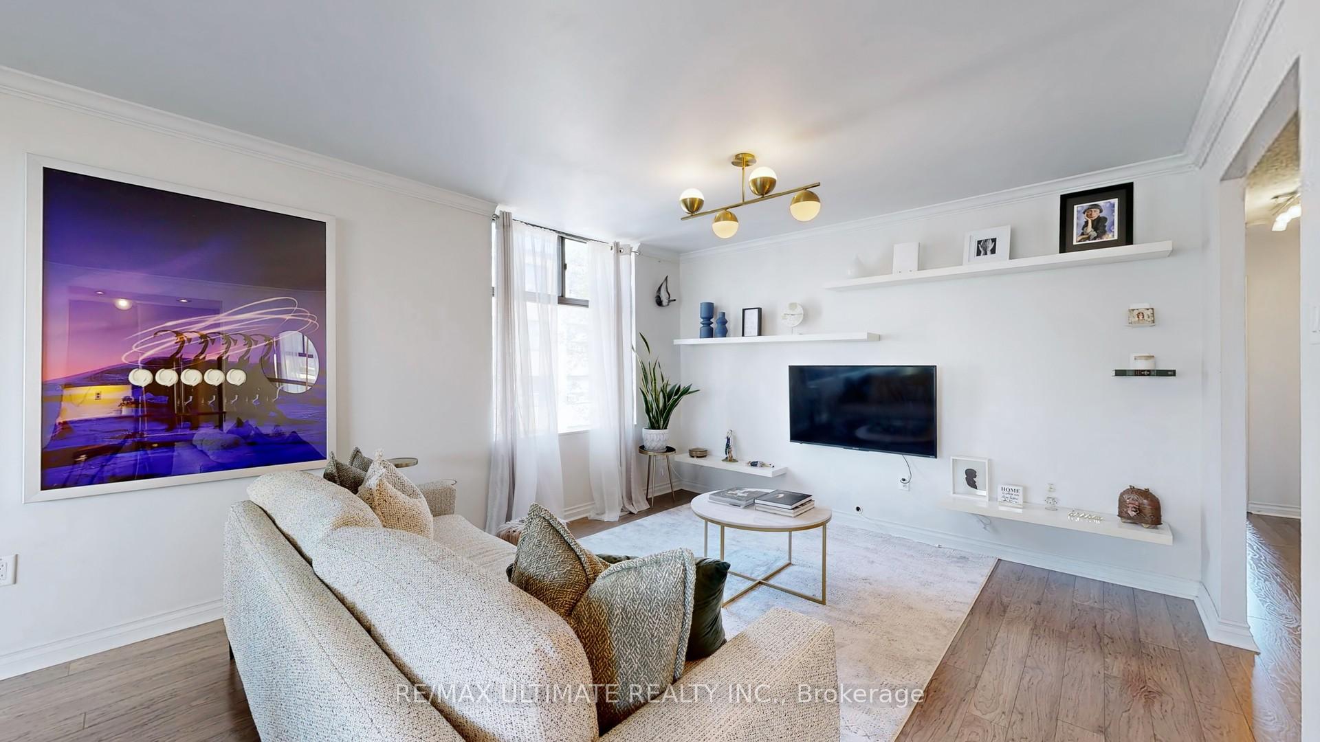 2 Bedrooms Condo at 135 Marlee, Toronto For sale