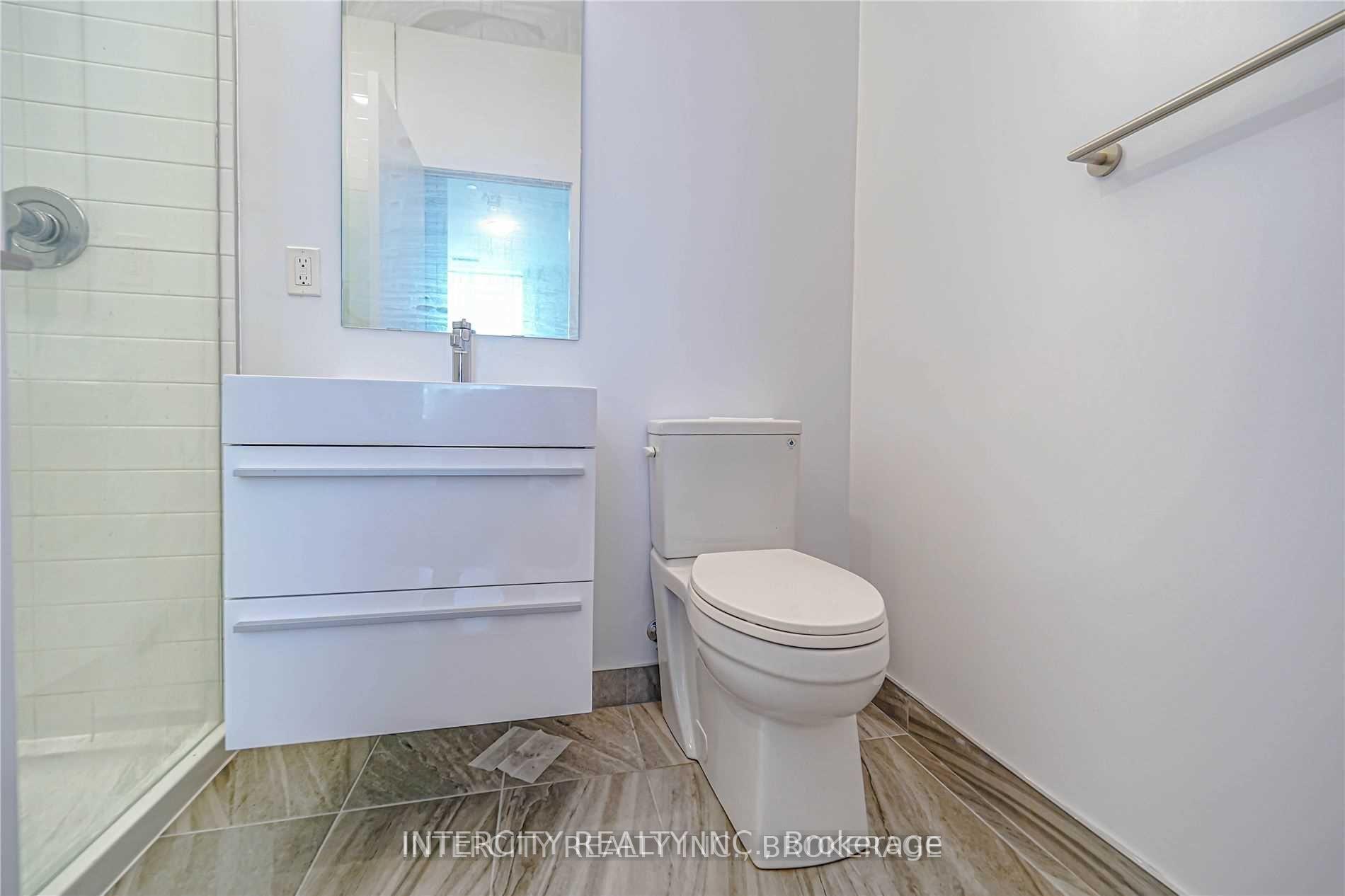 3 Bedrooms Condo at 181 Bedford, Toronto For sale