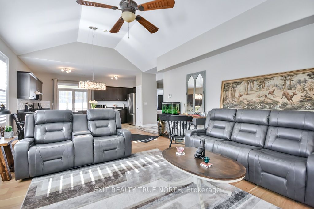 59 Wally Drive, Wasaga Beach, ON L9Z 0G5