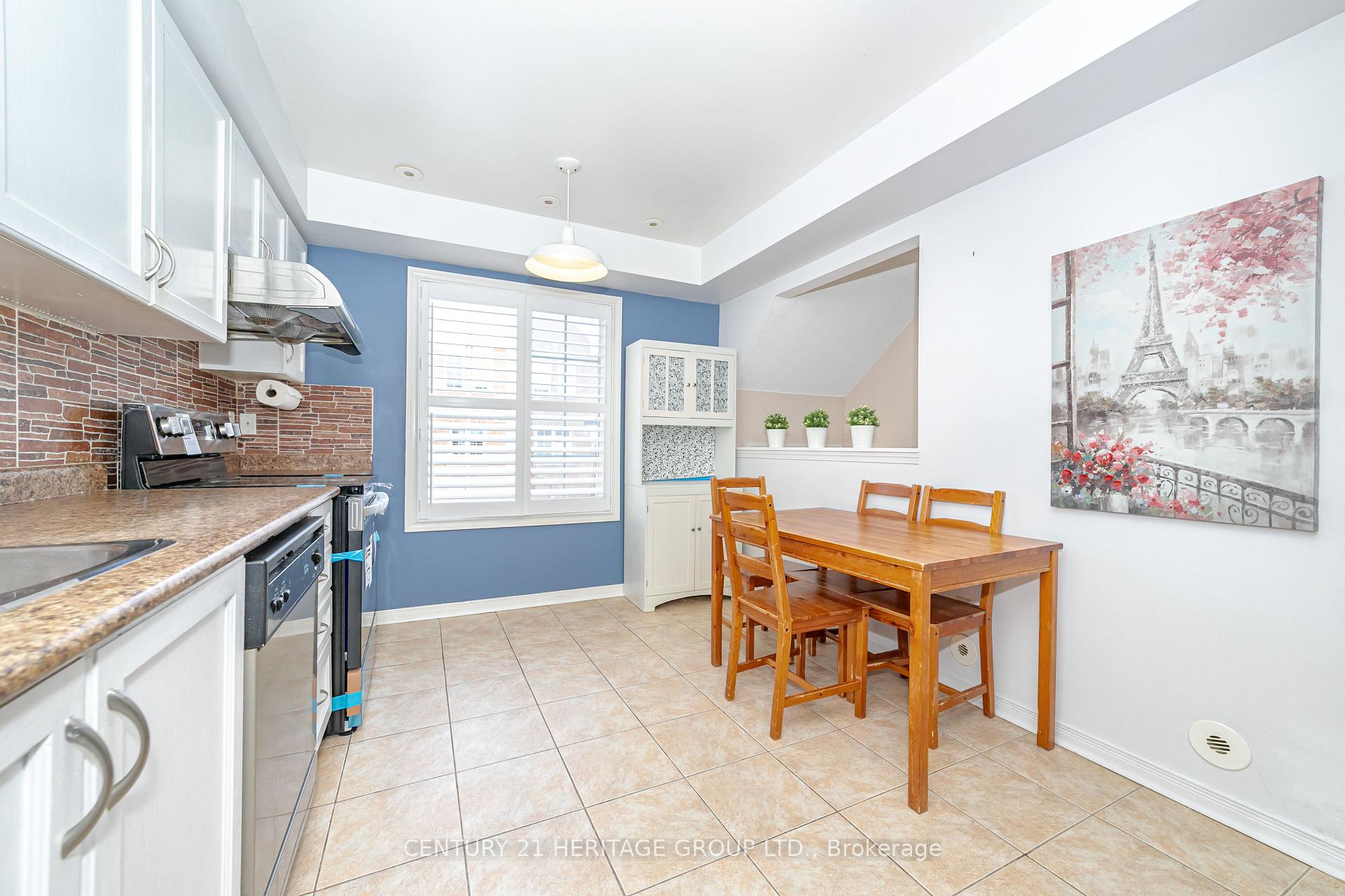 4 Bedrooms Condo at 2780 Eglinton, Toronto For sale