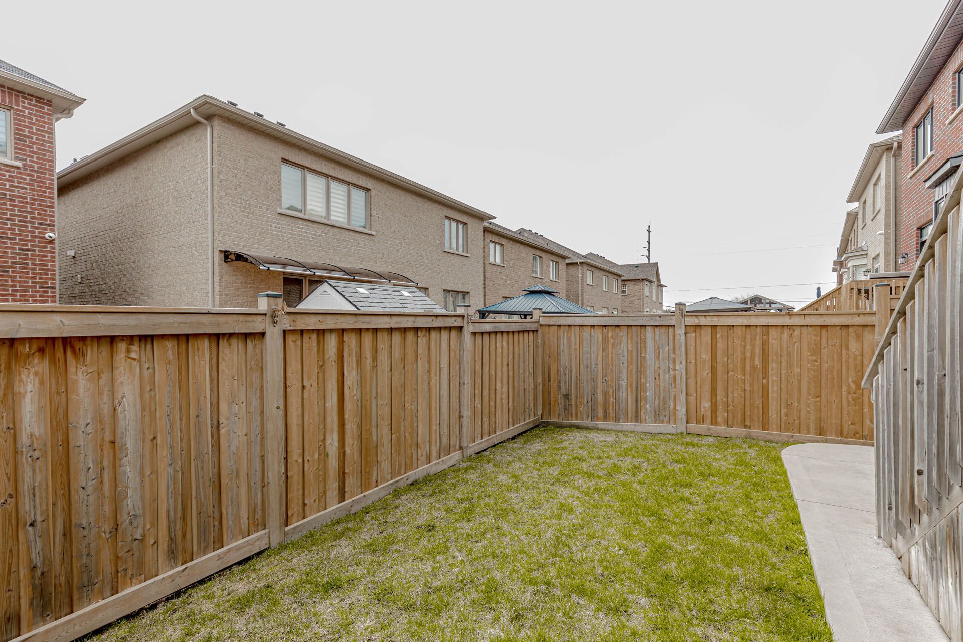 32 Ivor Crescent