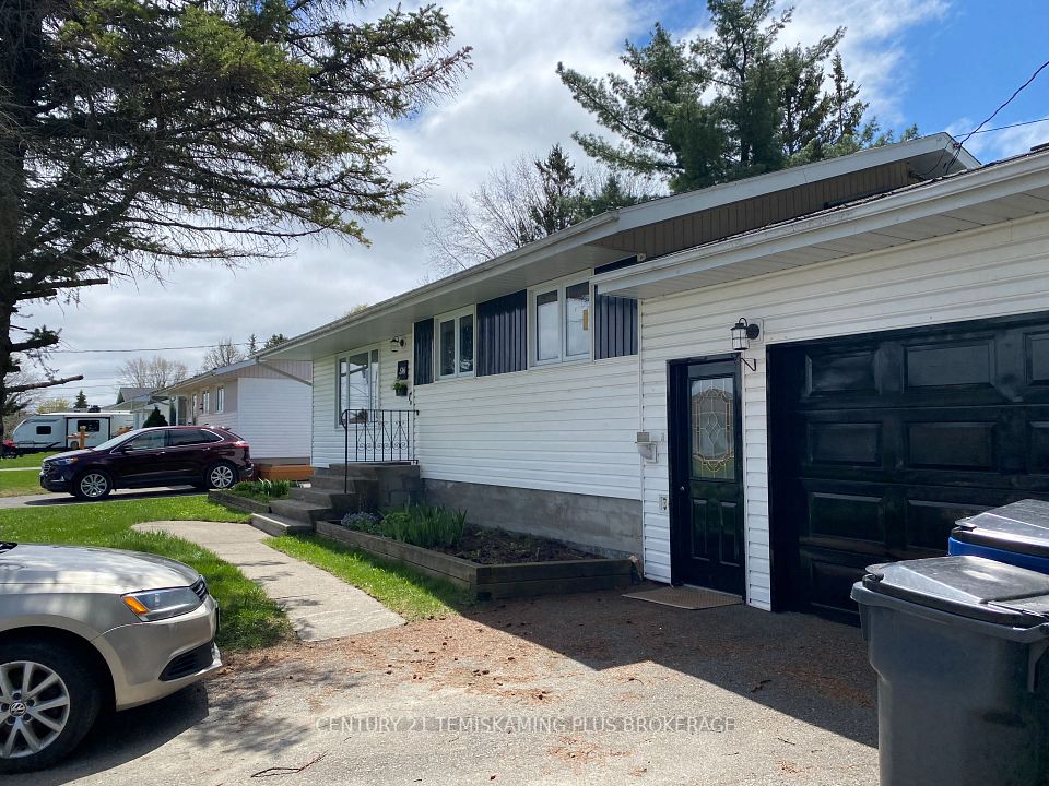 516 Ross Avenue, Temiskaming Shores, ON P0J 1P0