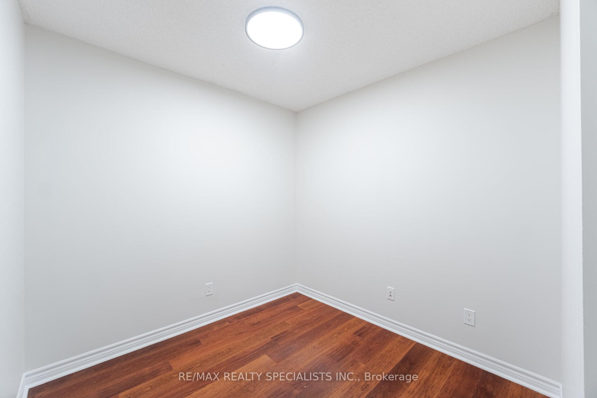 3 Bedrooms Condo at 700 Humberwood, Toronto For sale