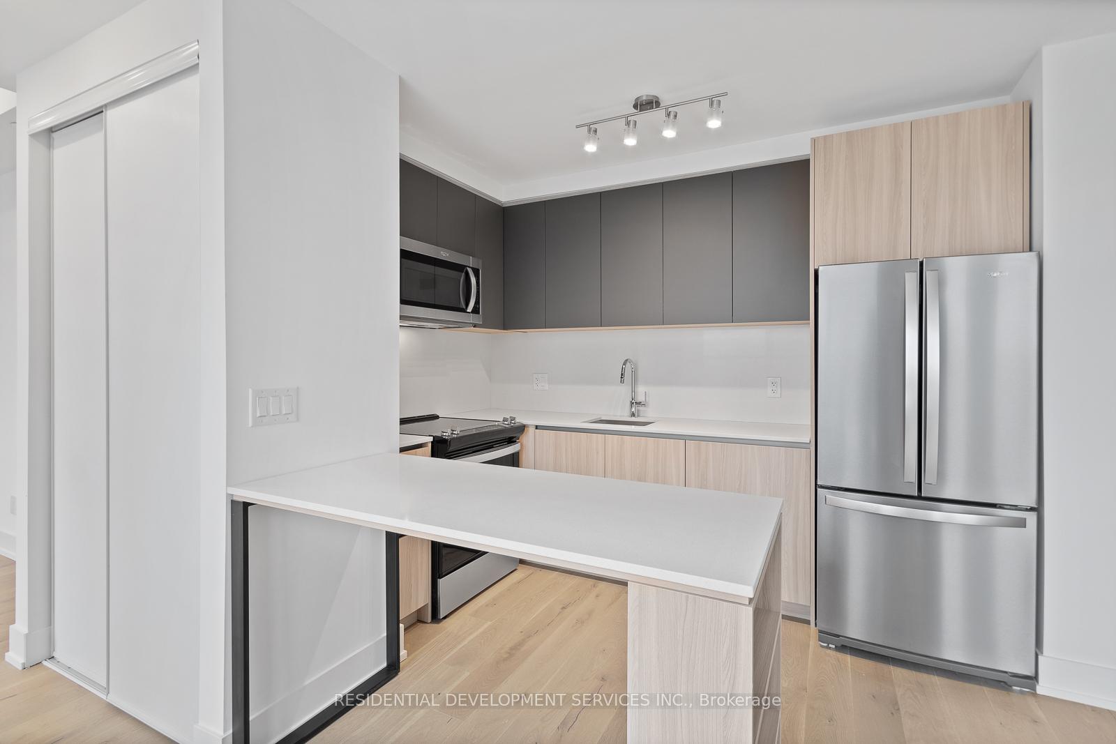 2 Bedrooms Condo at 3100 Keele,  Toronto For sale