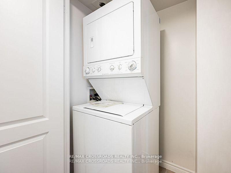 2020 Mcnicoll Avenue, #1011