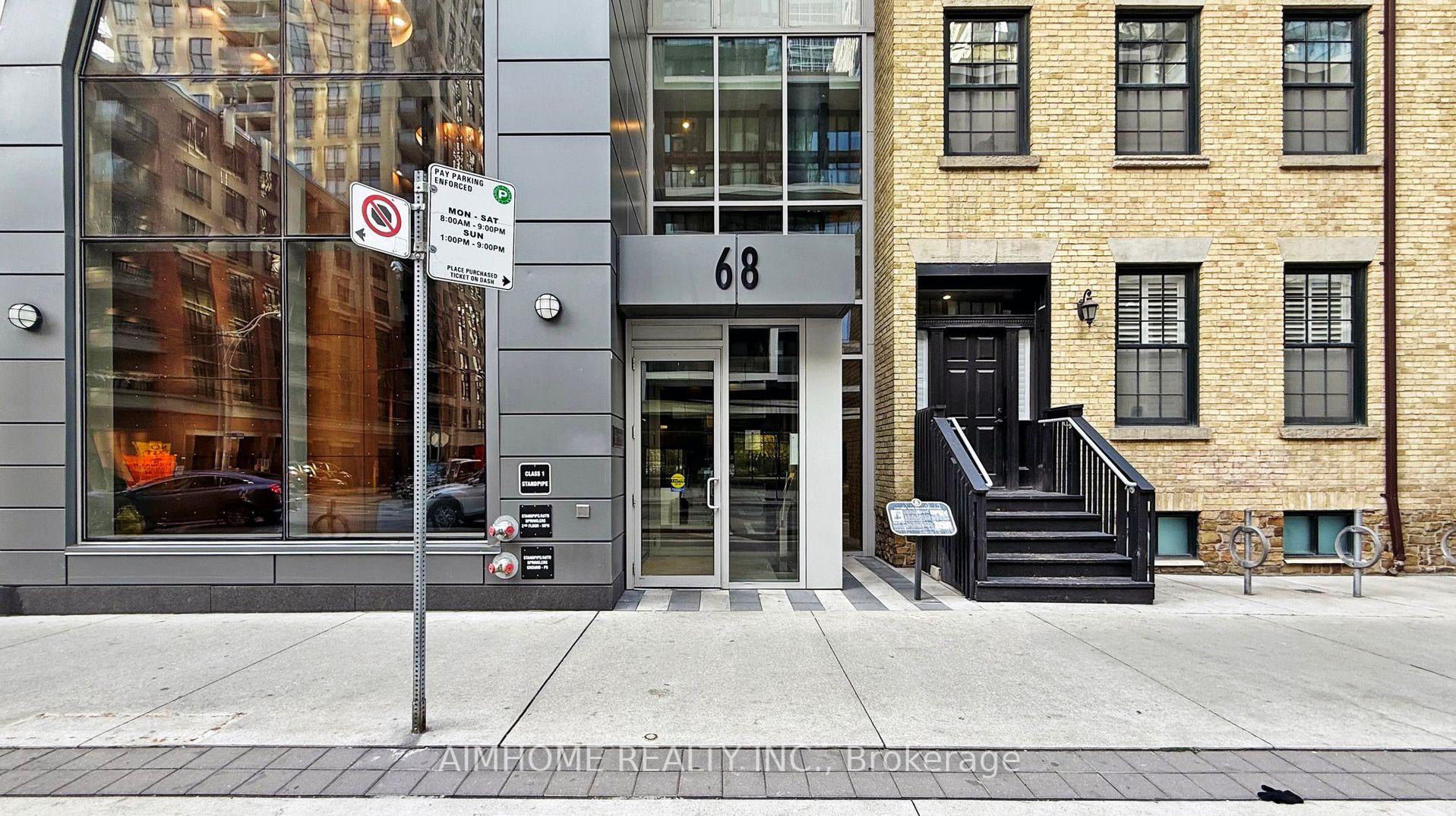 2 Bedrooms Condo at 68 Shuter, Toronto For sale