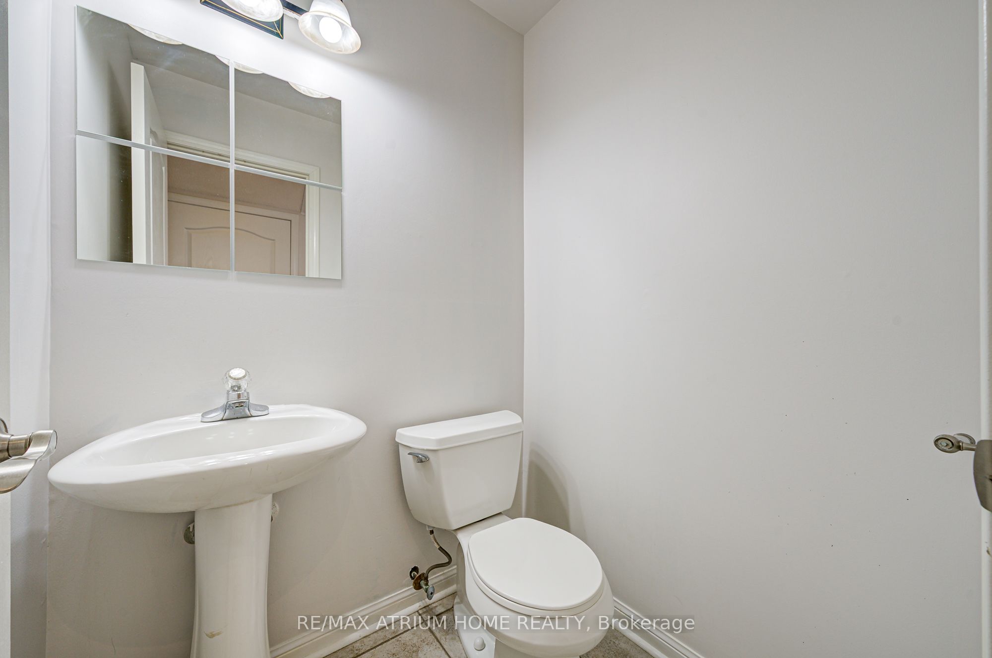 2293 Oakhaven Drive