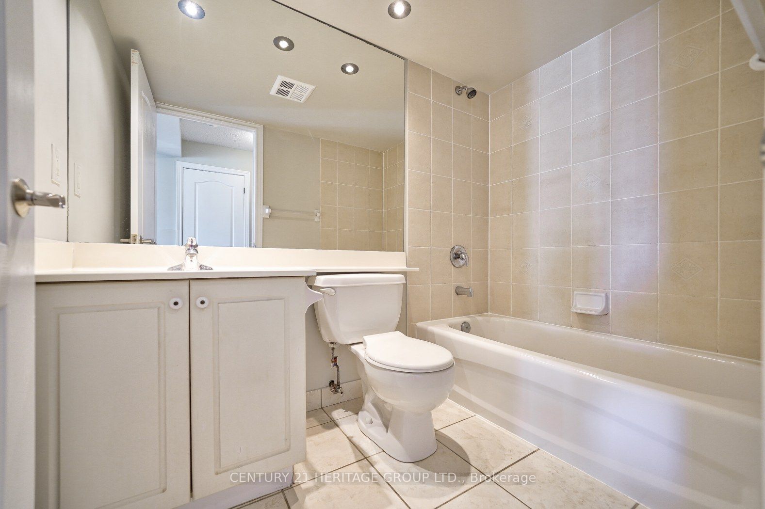 62 Suncrest Boulevard, #703