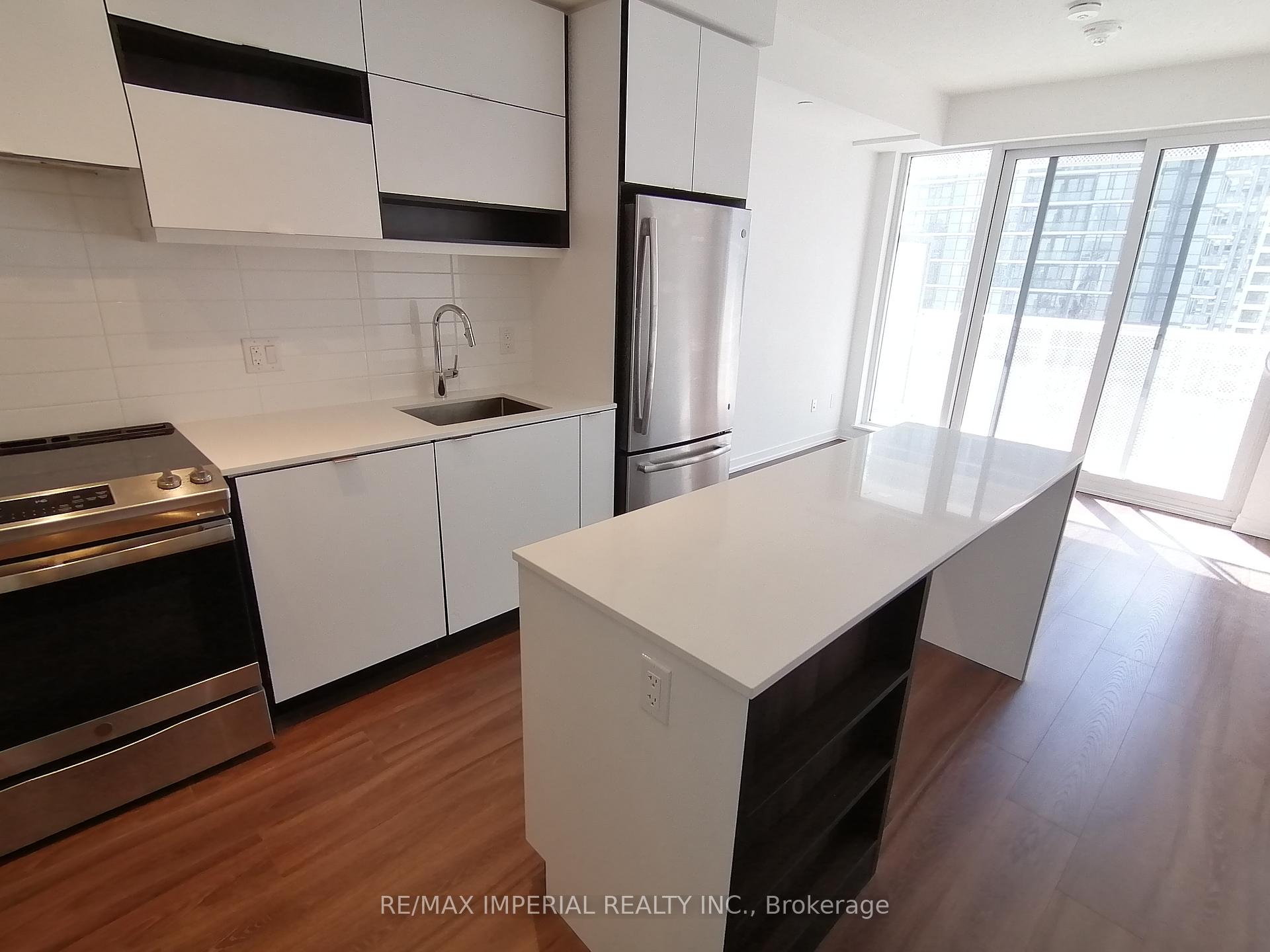 #2012 – 4065 Confederation Parkway, Mississauga, ON L5B 0L4