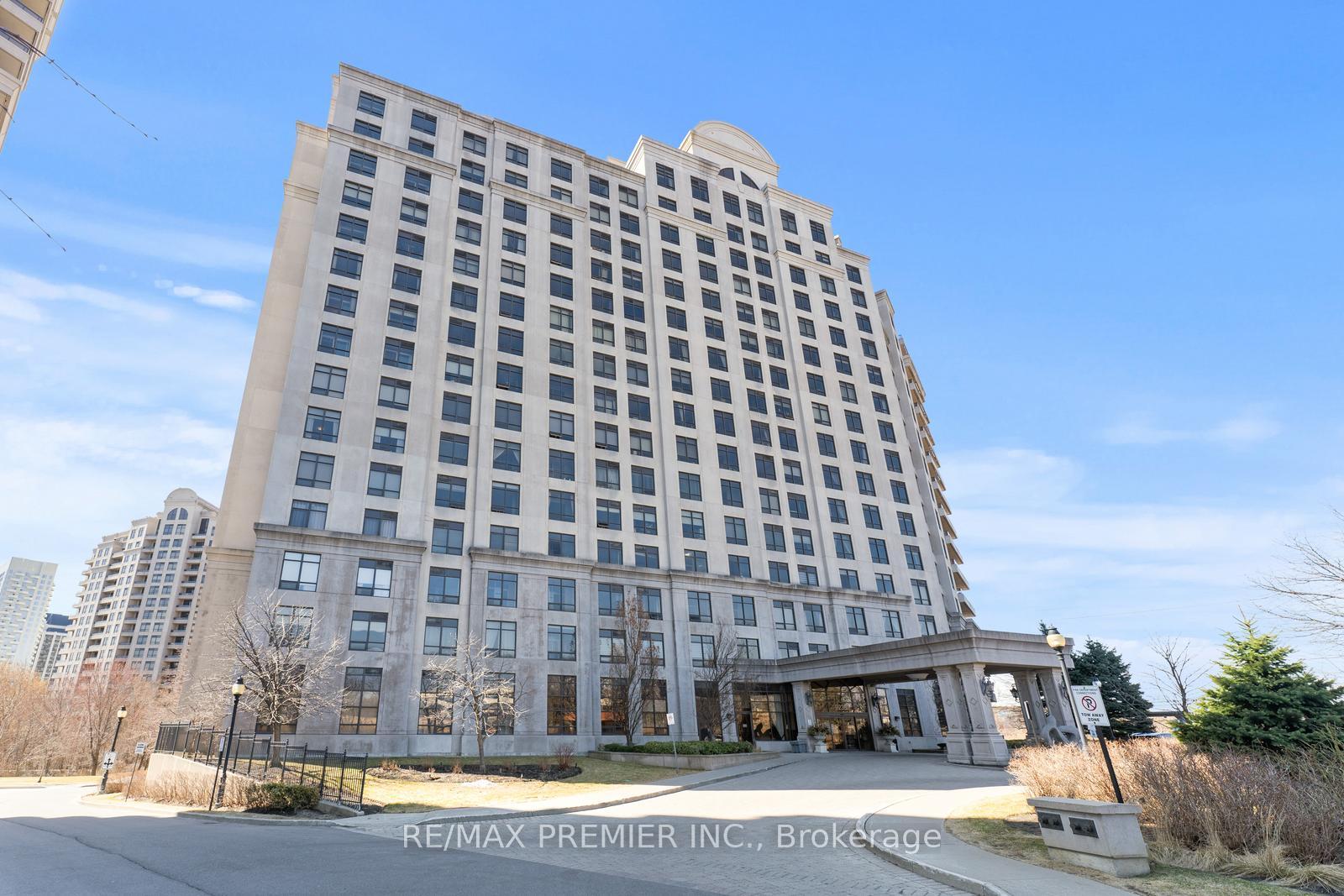2 Bedrooms Condo at 9235 Jane,  Vaughan For sale