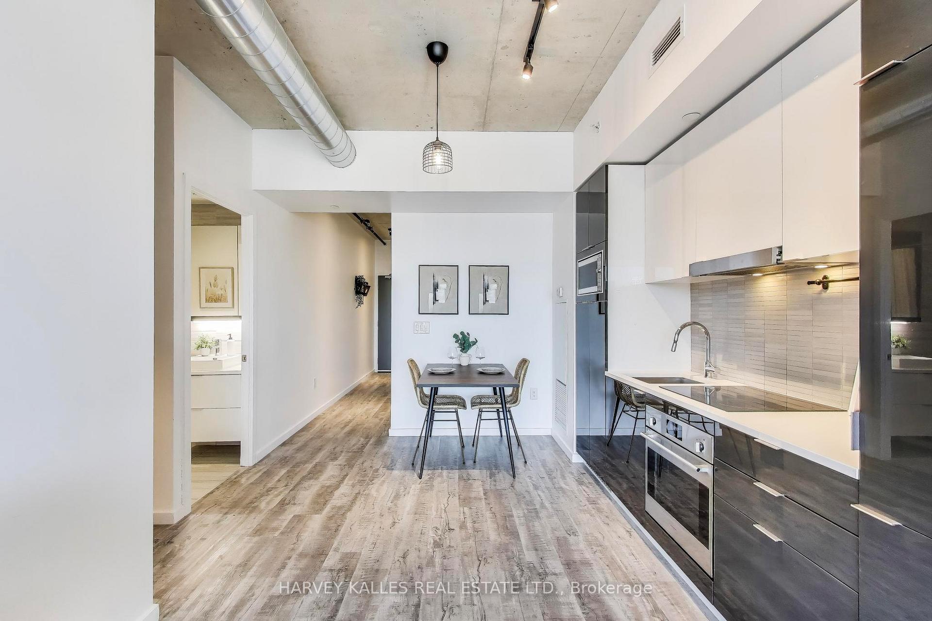 2 Bedrooms Condo at 170 Bayview,  Toronto For sale