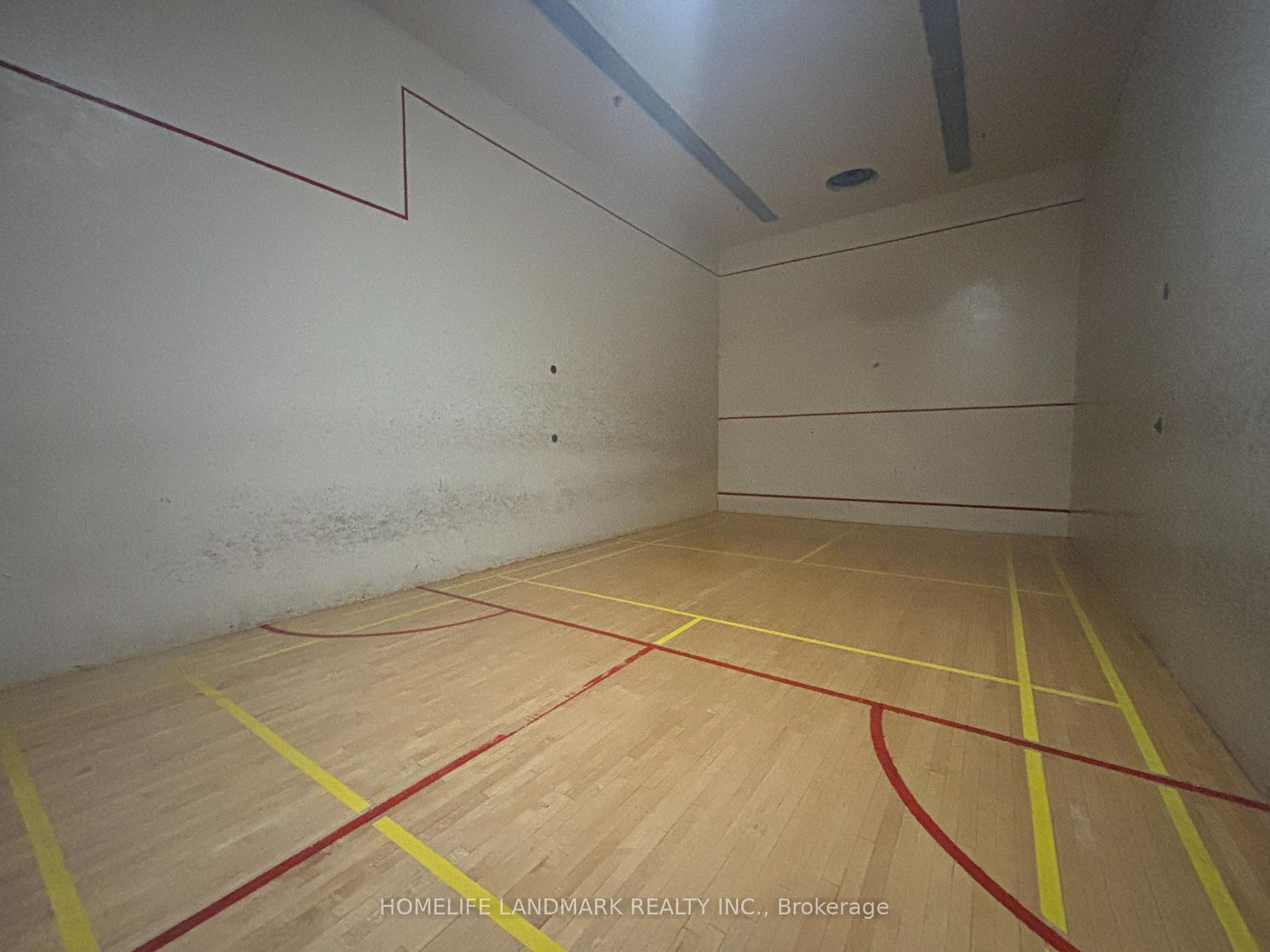 3 Bedrooms Condo at 260 Seneca Hill, Toronto For sale