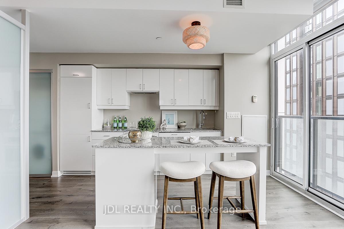 2 Bedrooms Condo at 426 University, Toronto For sale