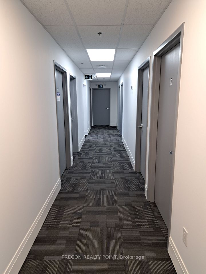 https://trreb-image.ampre.ca/GwXENbc4YndbXE1JCuVnl2zNzfGf1OY8Xxq55mn5u0U/rs:fit:960:960/wm:.5:so:0:50:.4/wmsh:10/wmt:PHNwYW4gZm9yZWdyb3VuZD0nd2hpdGUnIGZvbnQ9JzY4Jz5QUkVDT04gUkVBTFRZIFBPSU5ULCBCcm9rZXJhZ2U8L3NwYW4-/L3RycmViL2xpc3RpbmdzLzQwLzU3LzA1LzQ5L3AvNGI2MjZhNTgtYWZmZi00Njk4LWJkMjItNjQwYzIxYzFlNDRkLmpwZw.jpg