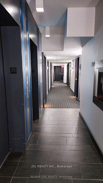 2 Bedrooms Condo at 832 Bay, Toronto For sale