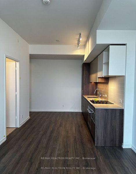 1 Bedroom Condo at 1000 Portage, Vaughan For sale